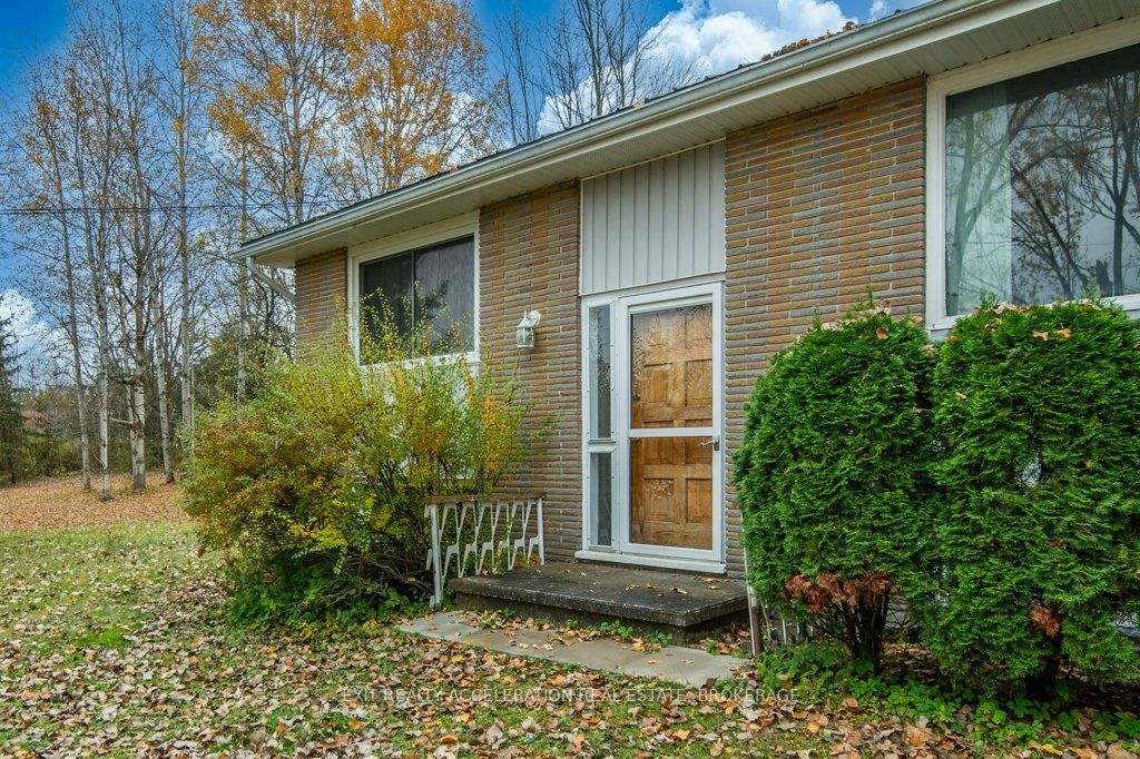 1206 County Rd 1 N/A W