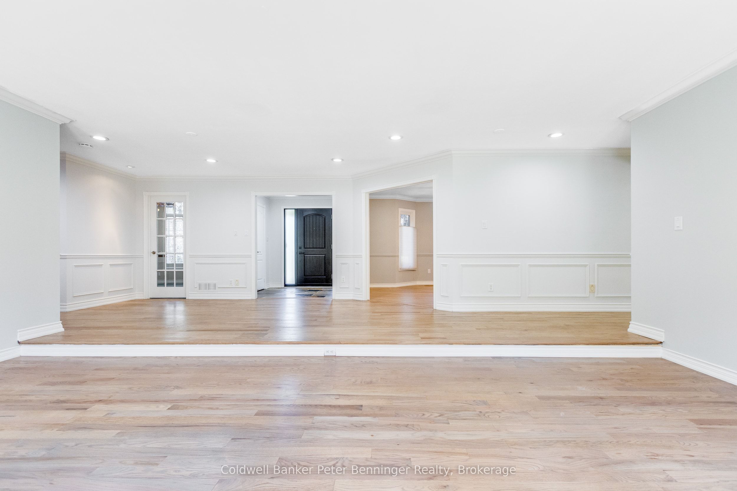 152 Treegrove Circle