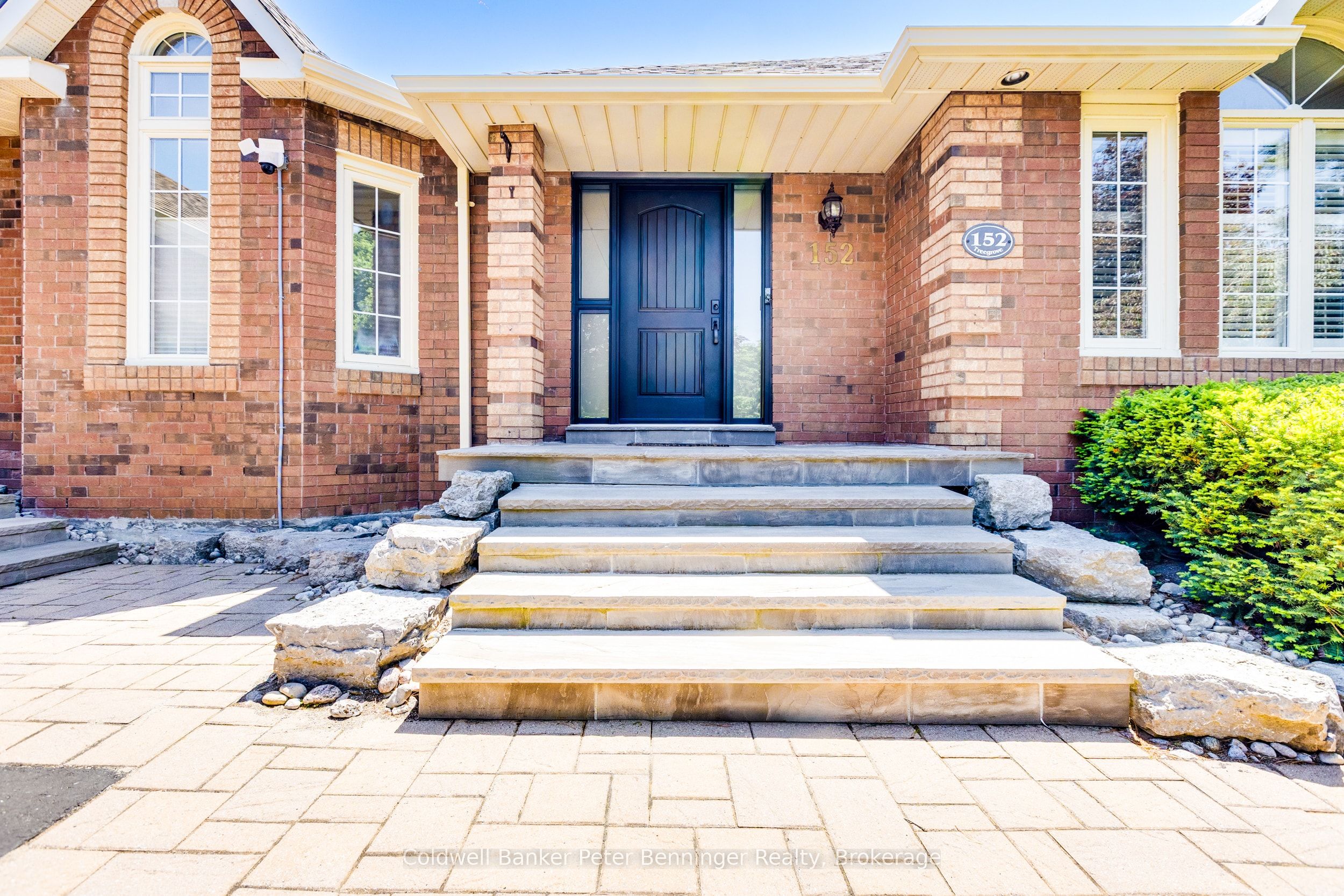 152 Treegrove Circle