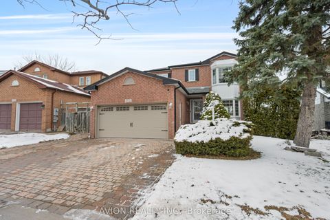 1608 Dellbrook Avenue Pickering ON L1X 2M7