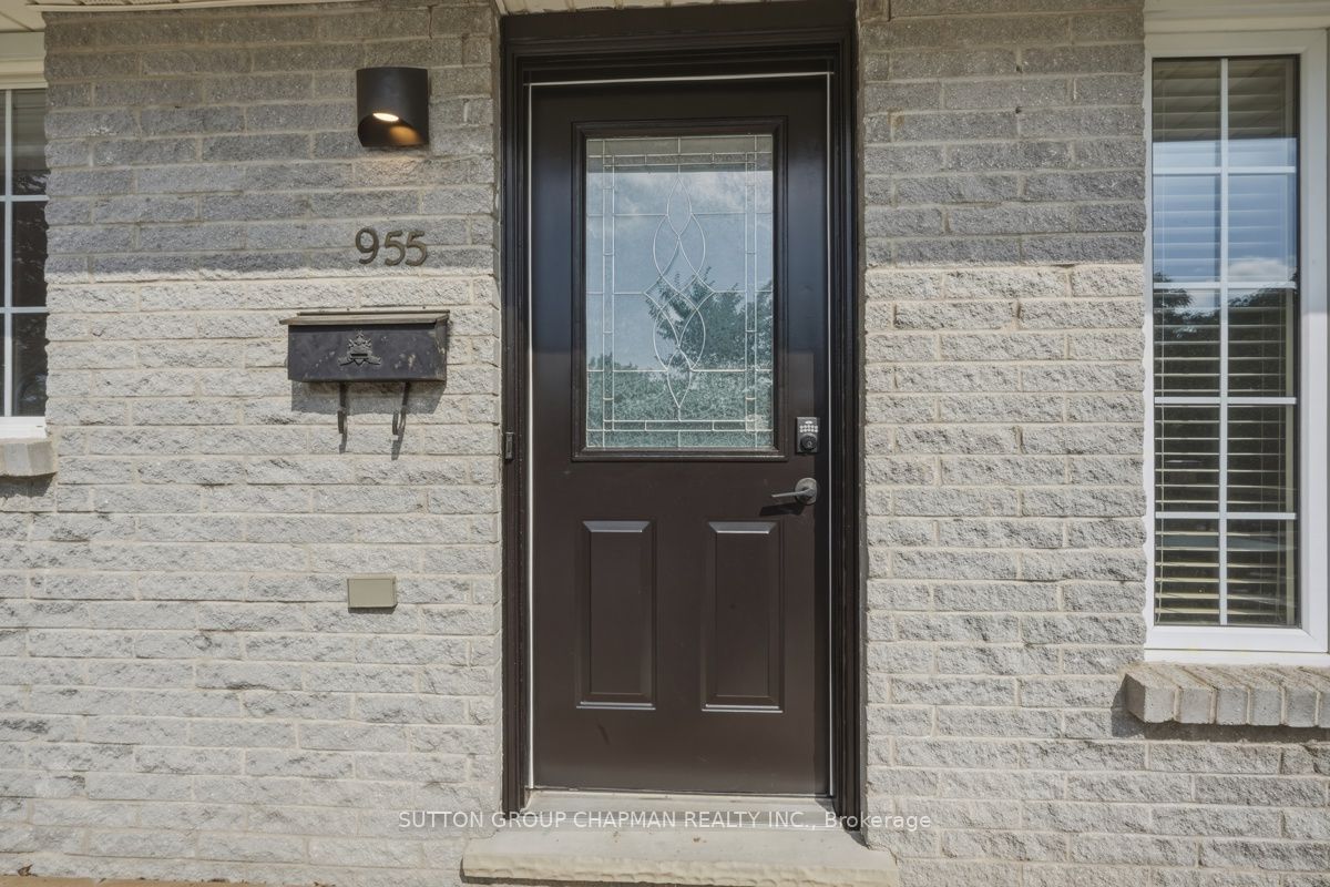 955 Lawson Road