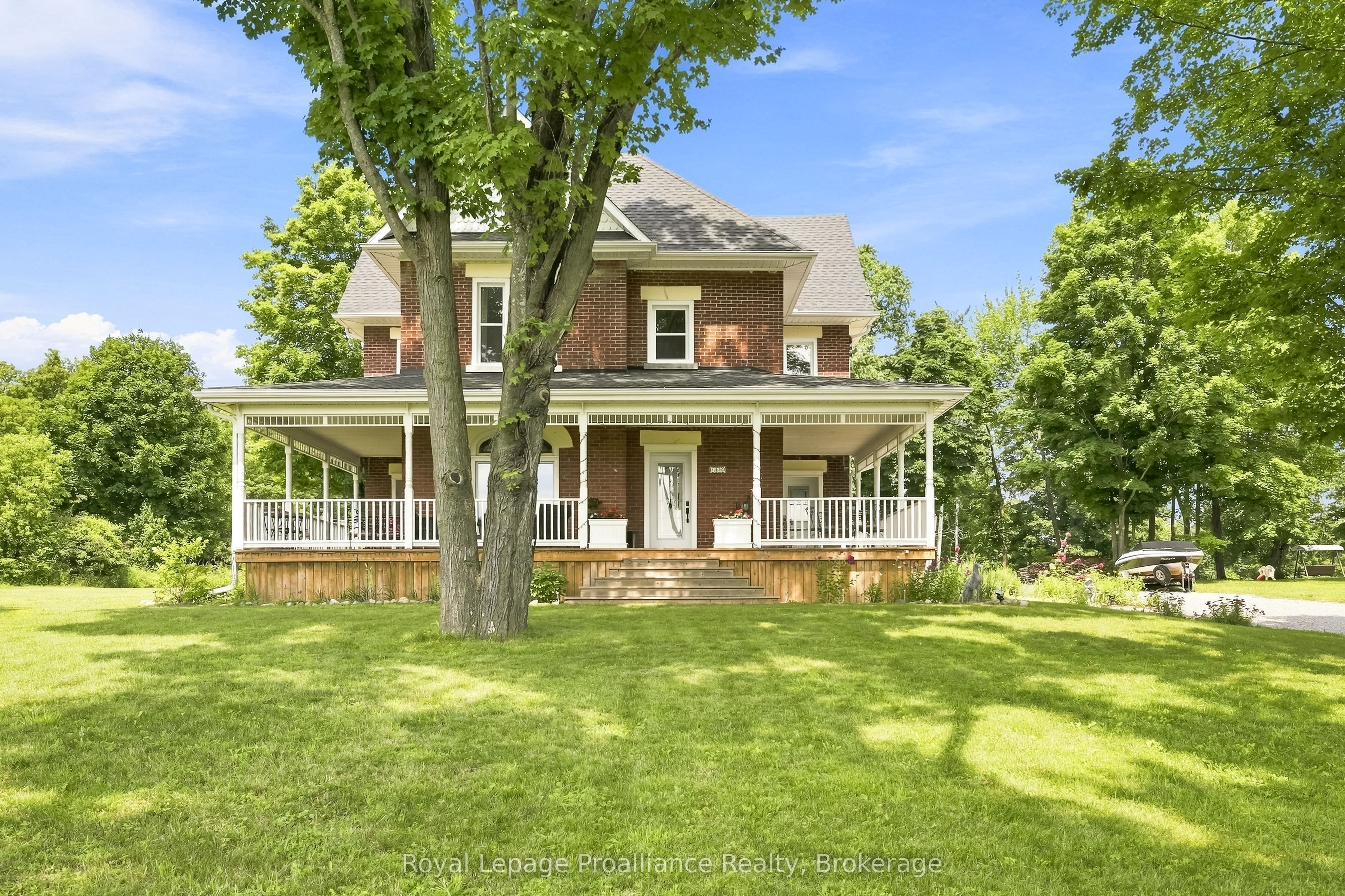 1376 Queensborough Road