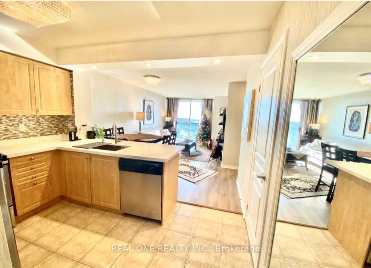 310 Red Maple Road 1203