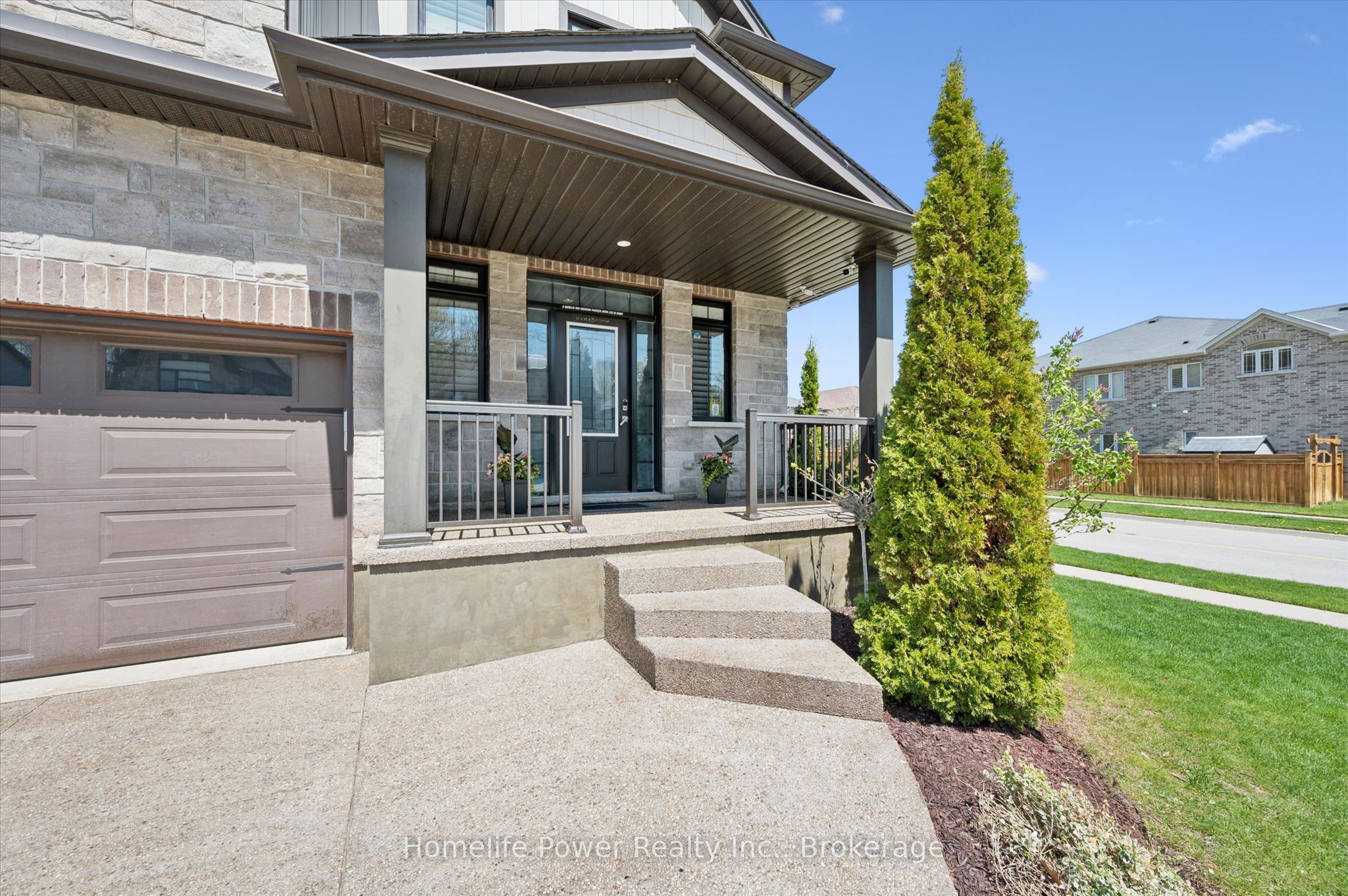 72 Elmbank Trail
