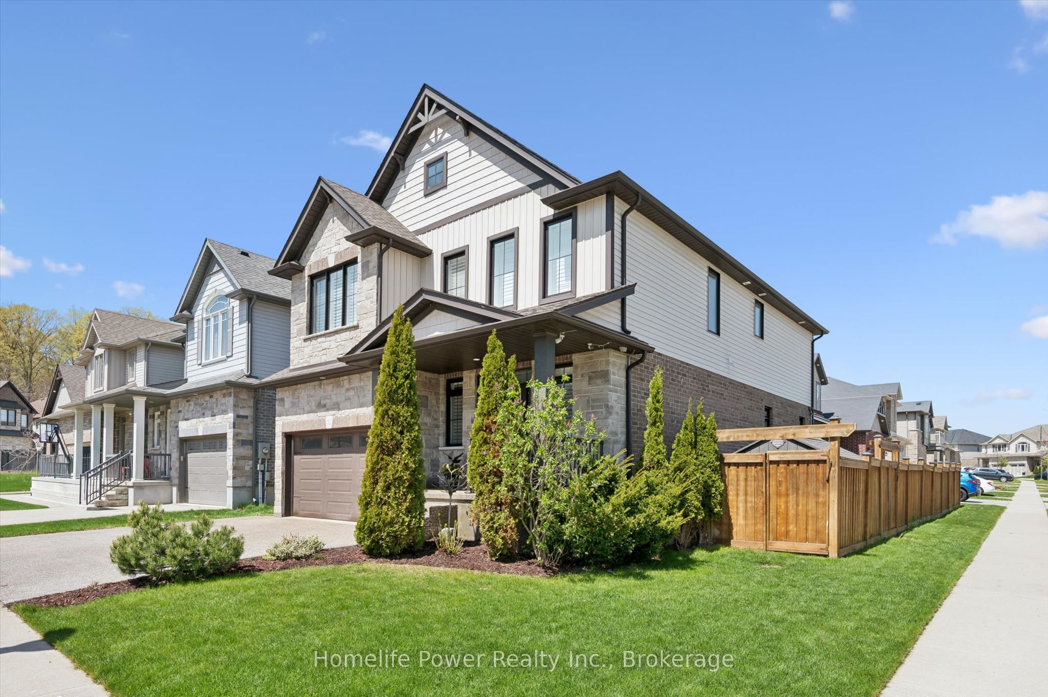 72 Elmbank Trail
