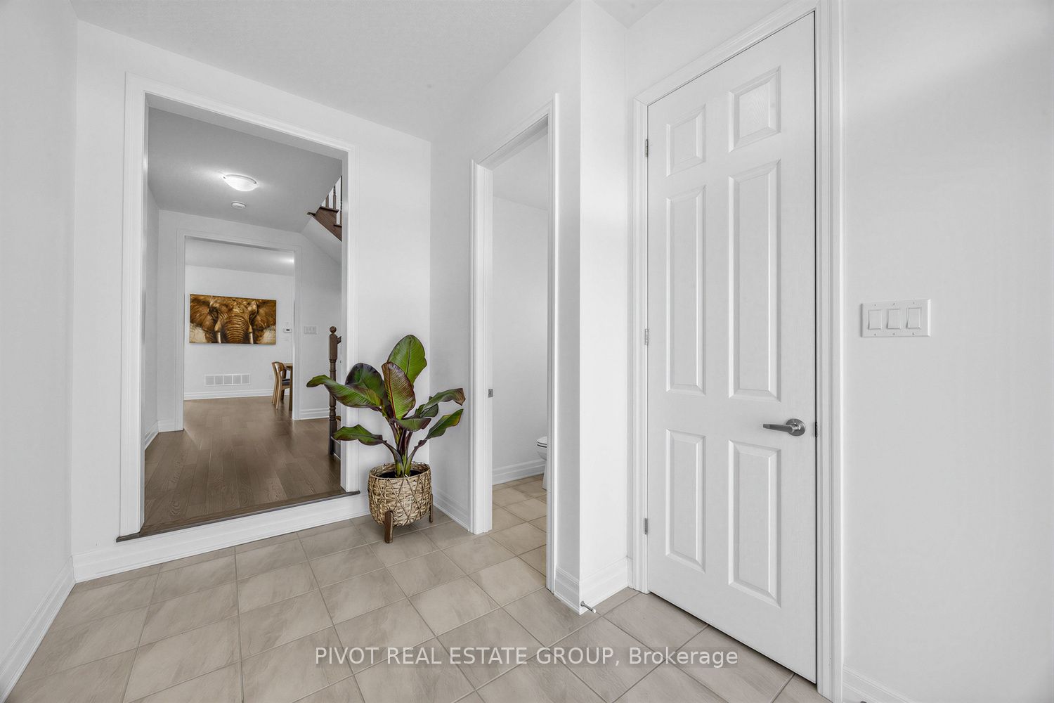34 Waterfront Crescent