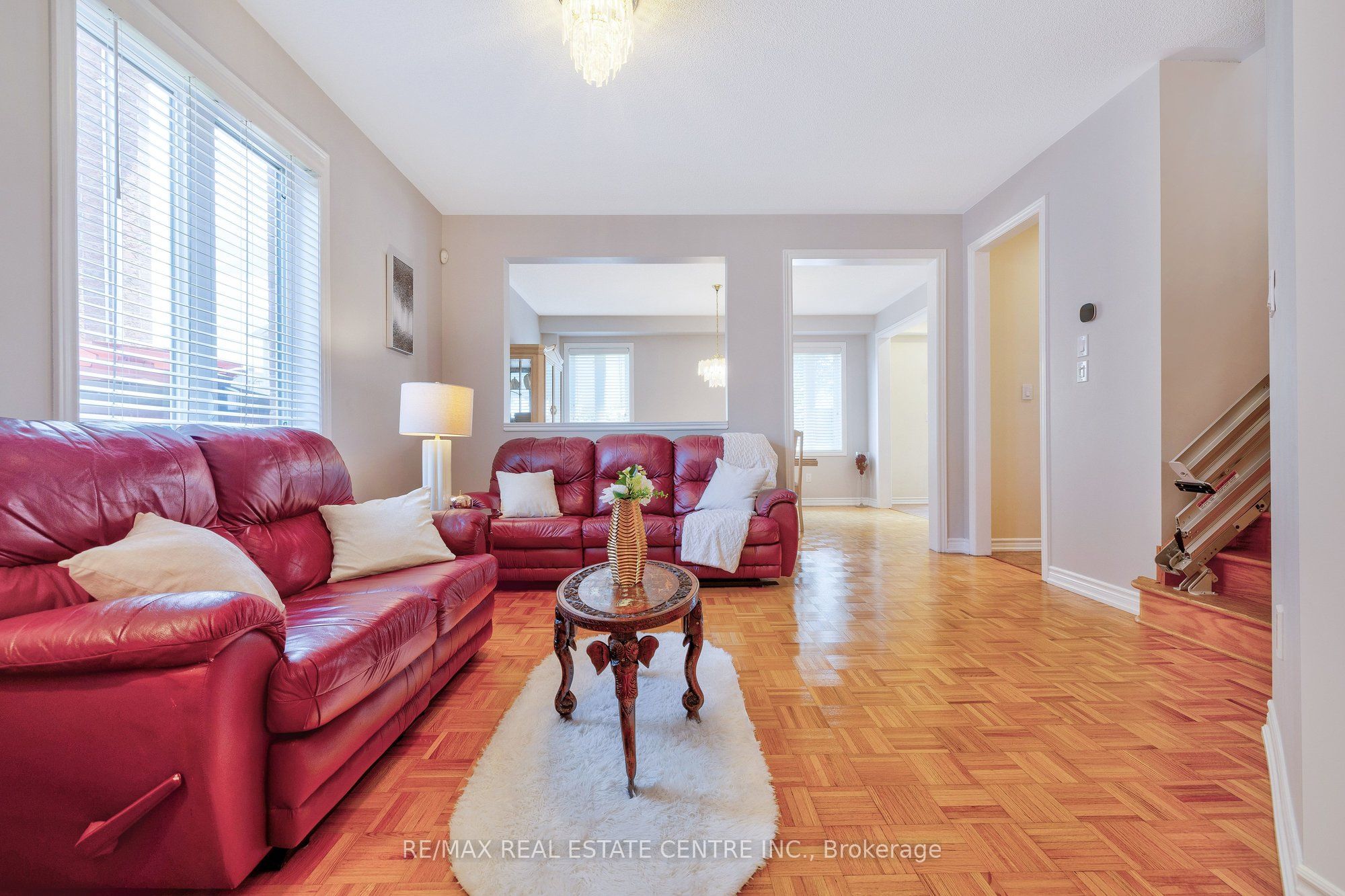241 Duff Crescent