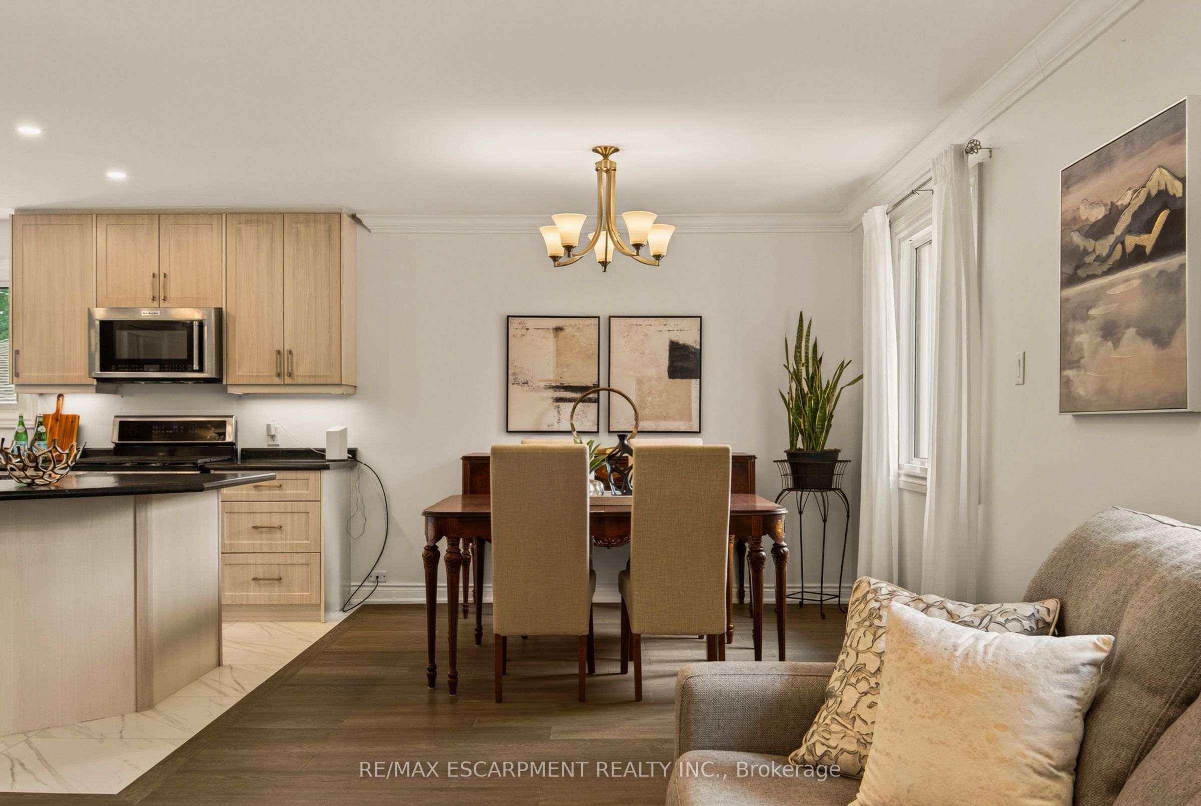 9 FAIRVIEW Place