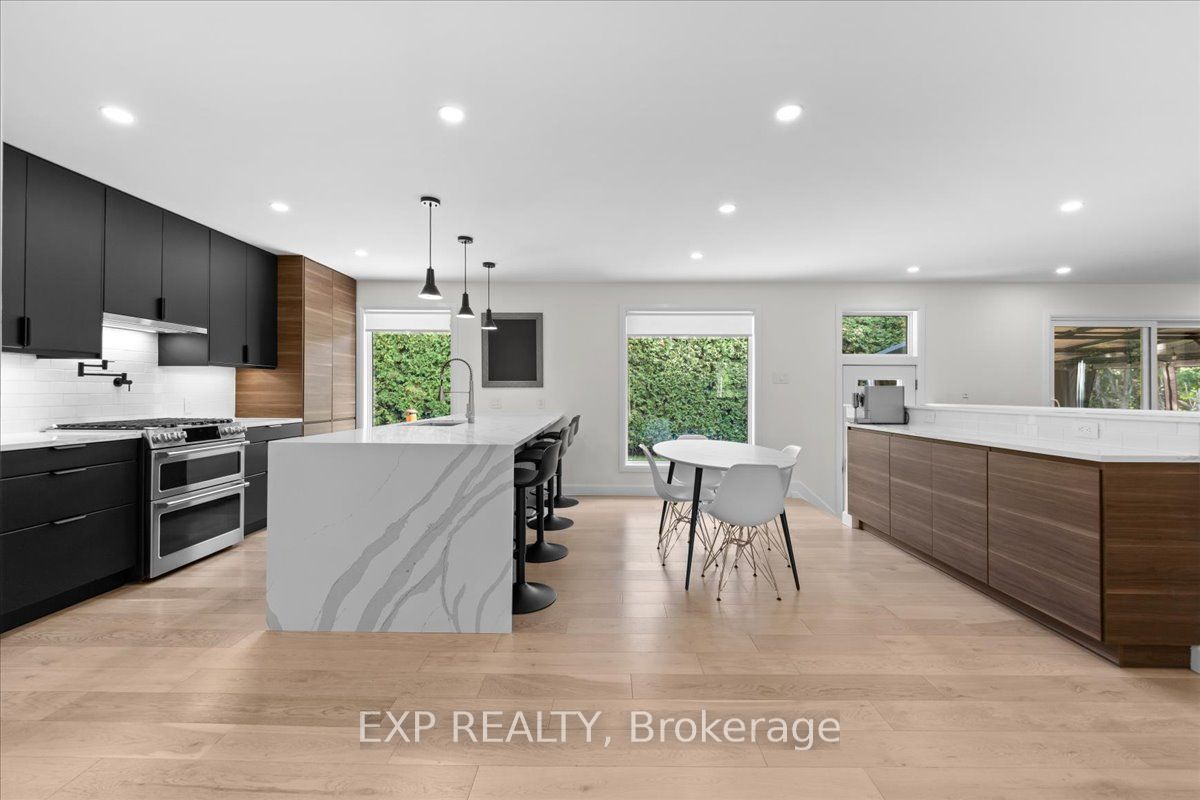 5466 Edgewater Drive