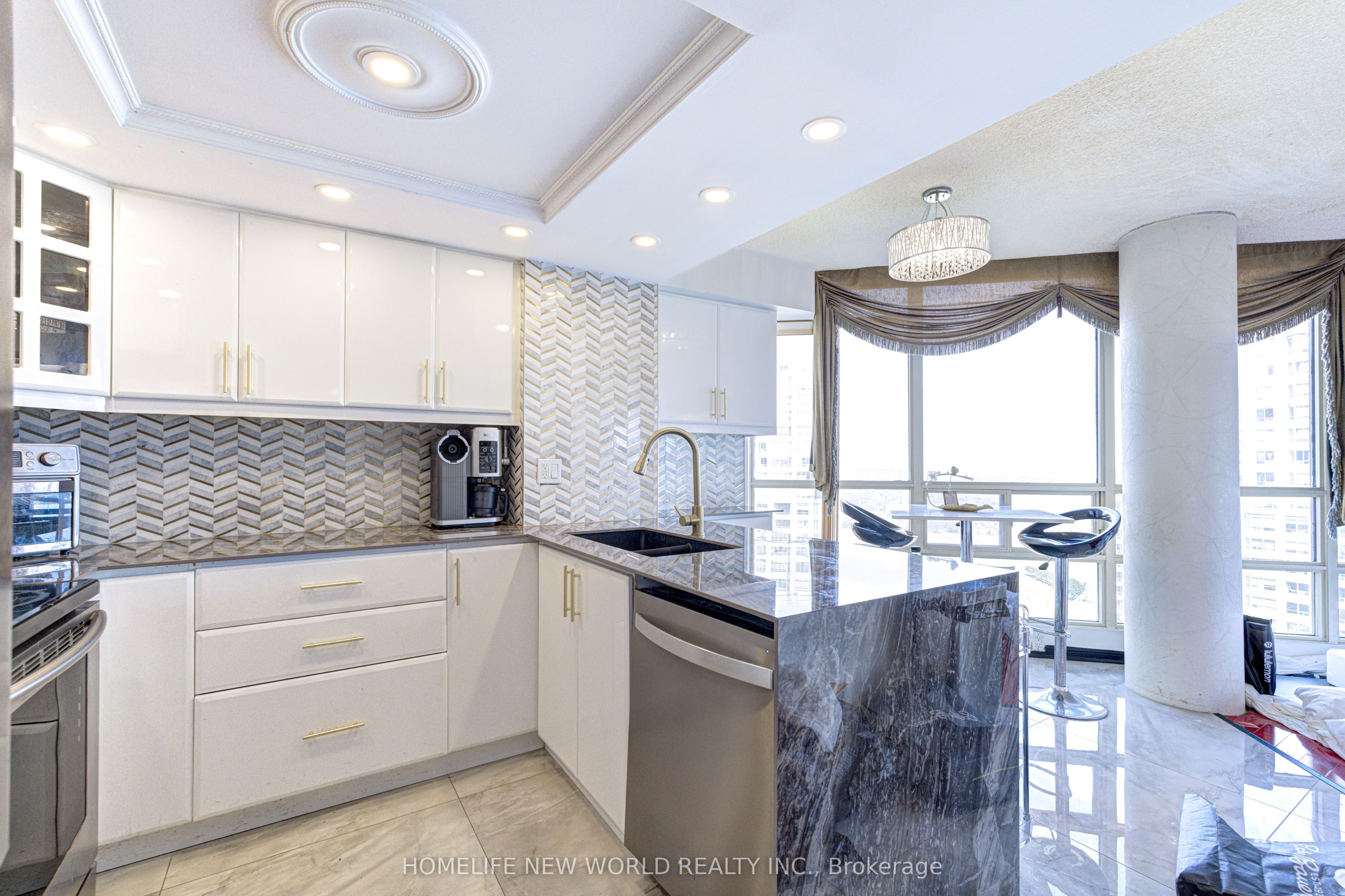 45 Kingsbridge Garden Circle 2704