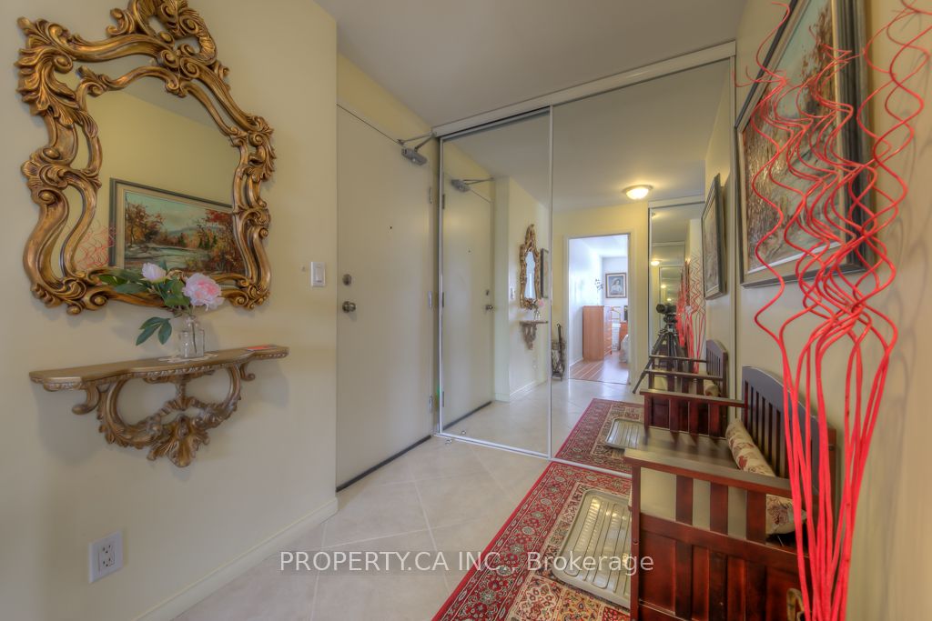 778 Sheppard Avenue W 301