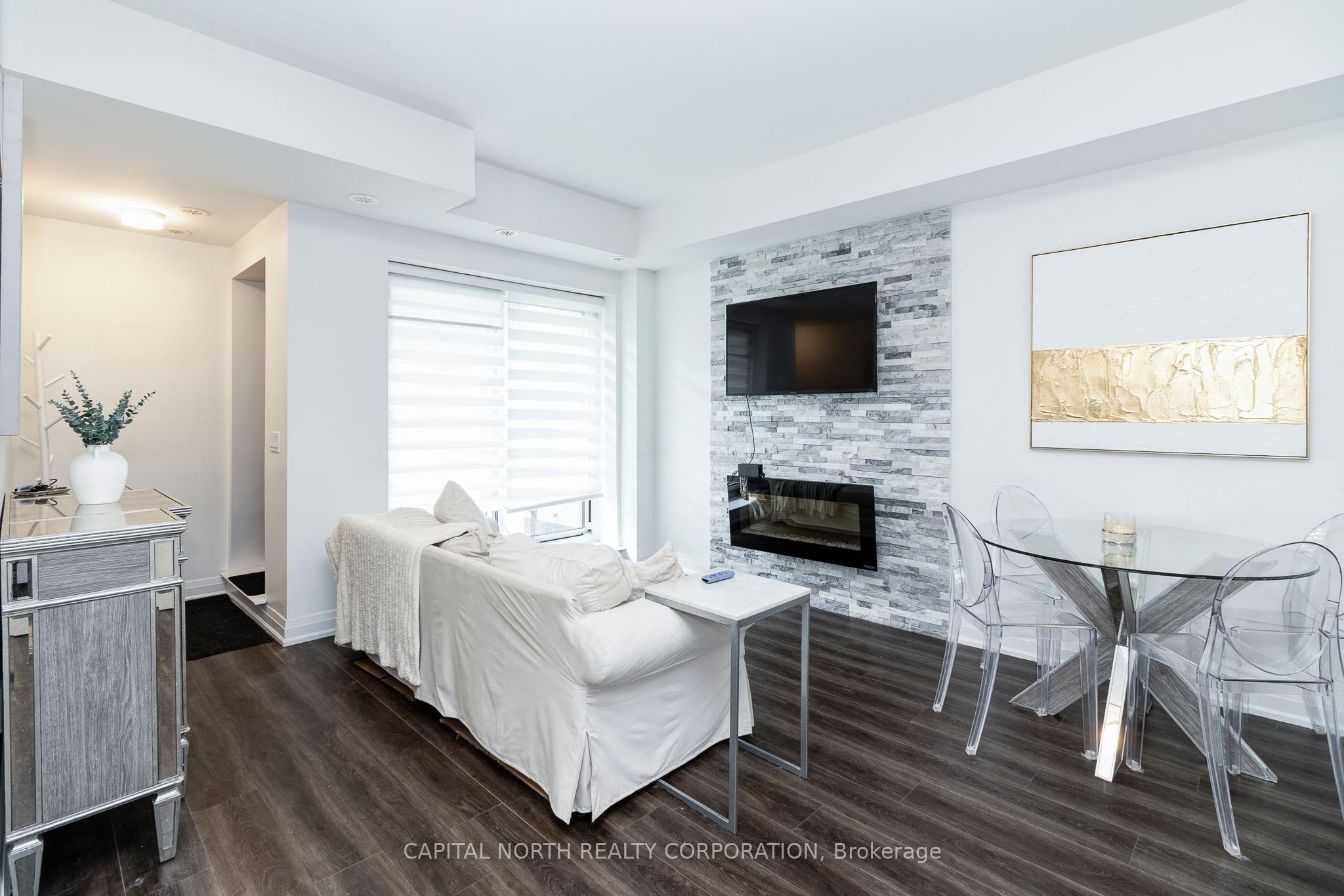 48 Coles Avenue 802