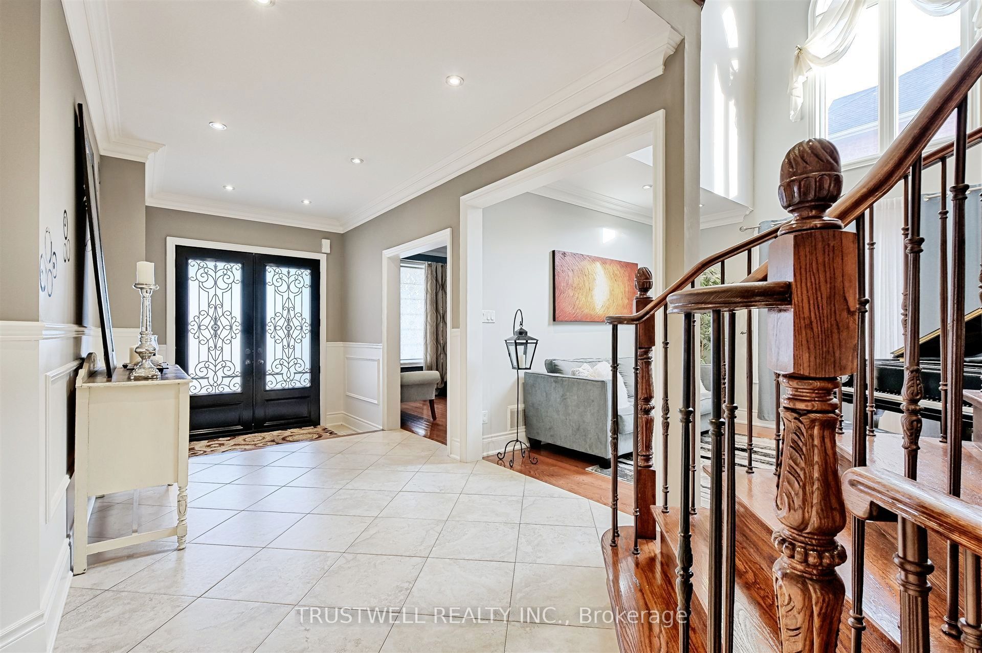 1799 Grayabbey Court