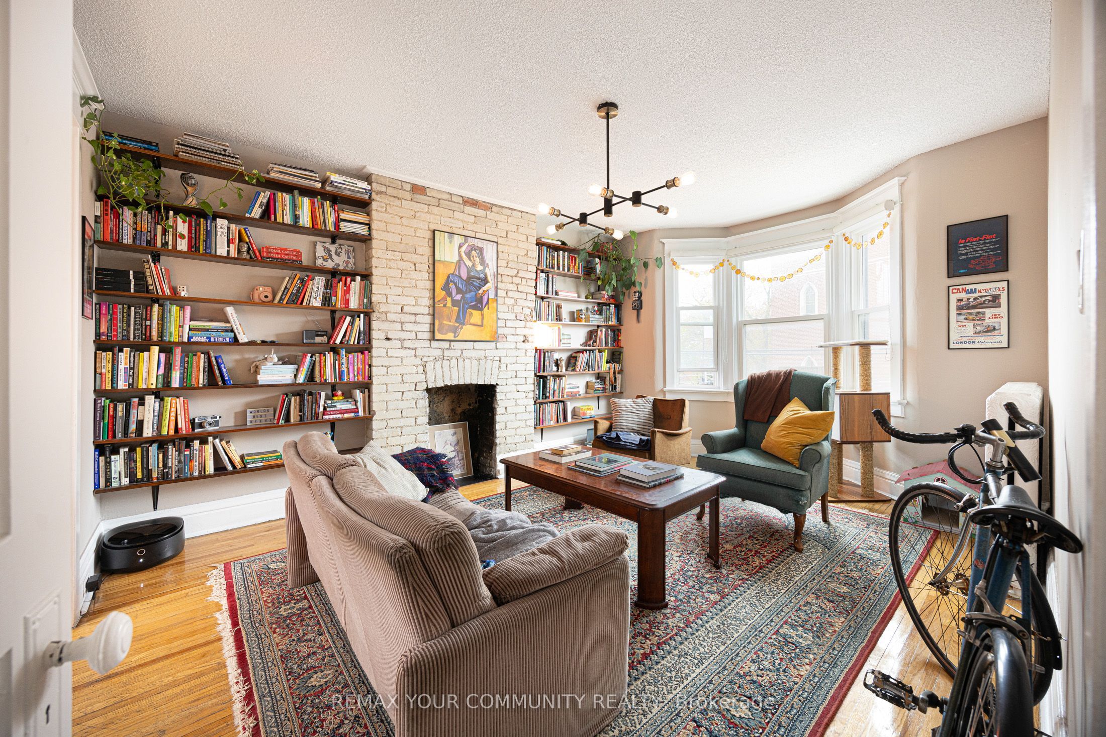 151 Roncesvalles Avenue
