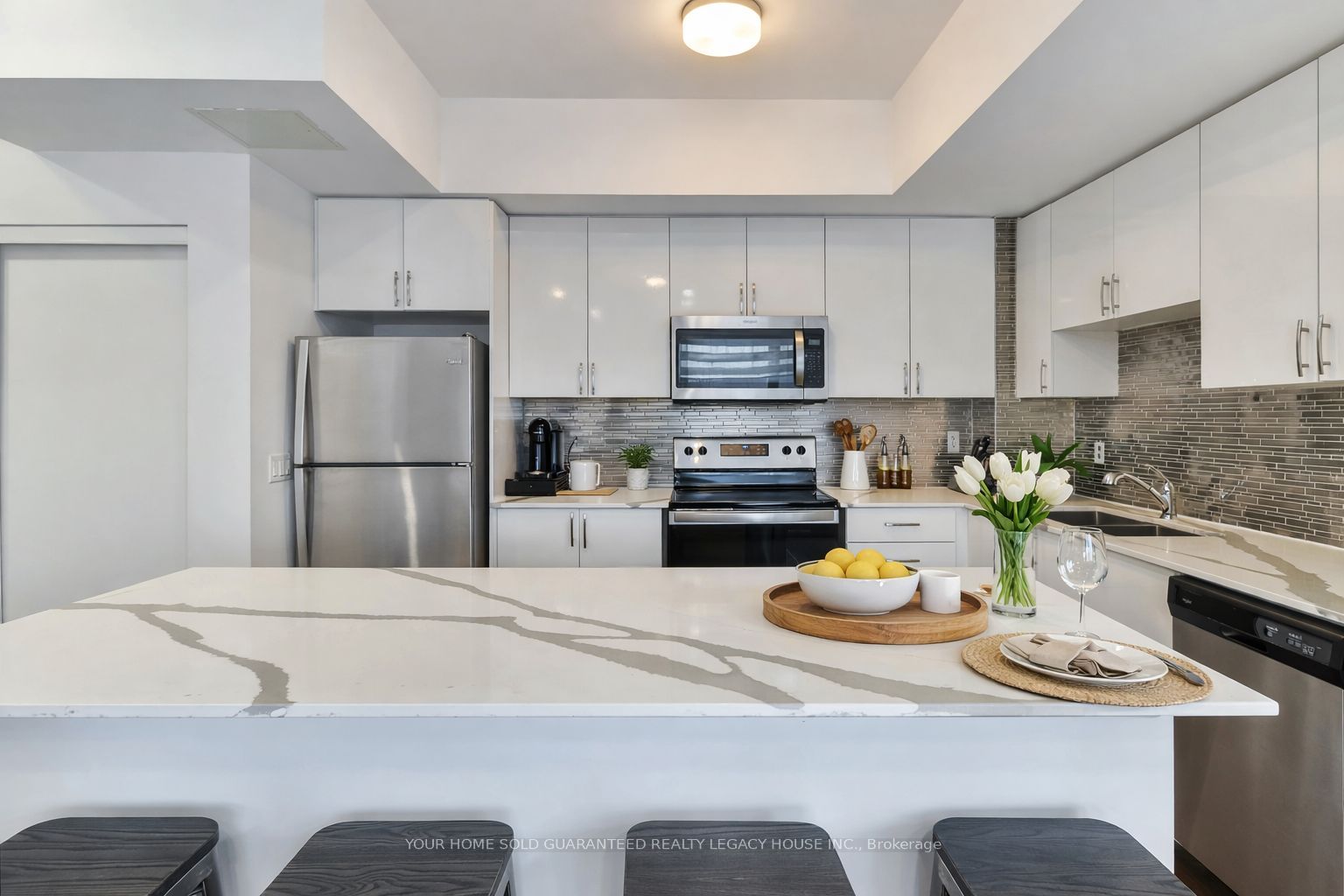 5279 Highway 7 Road 803