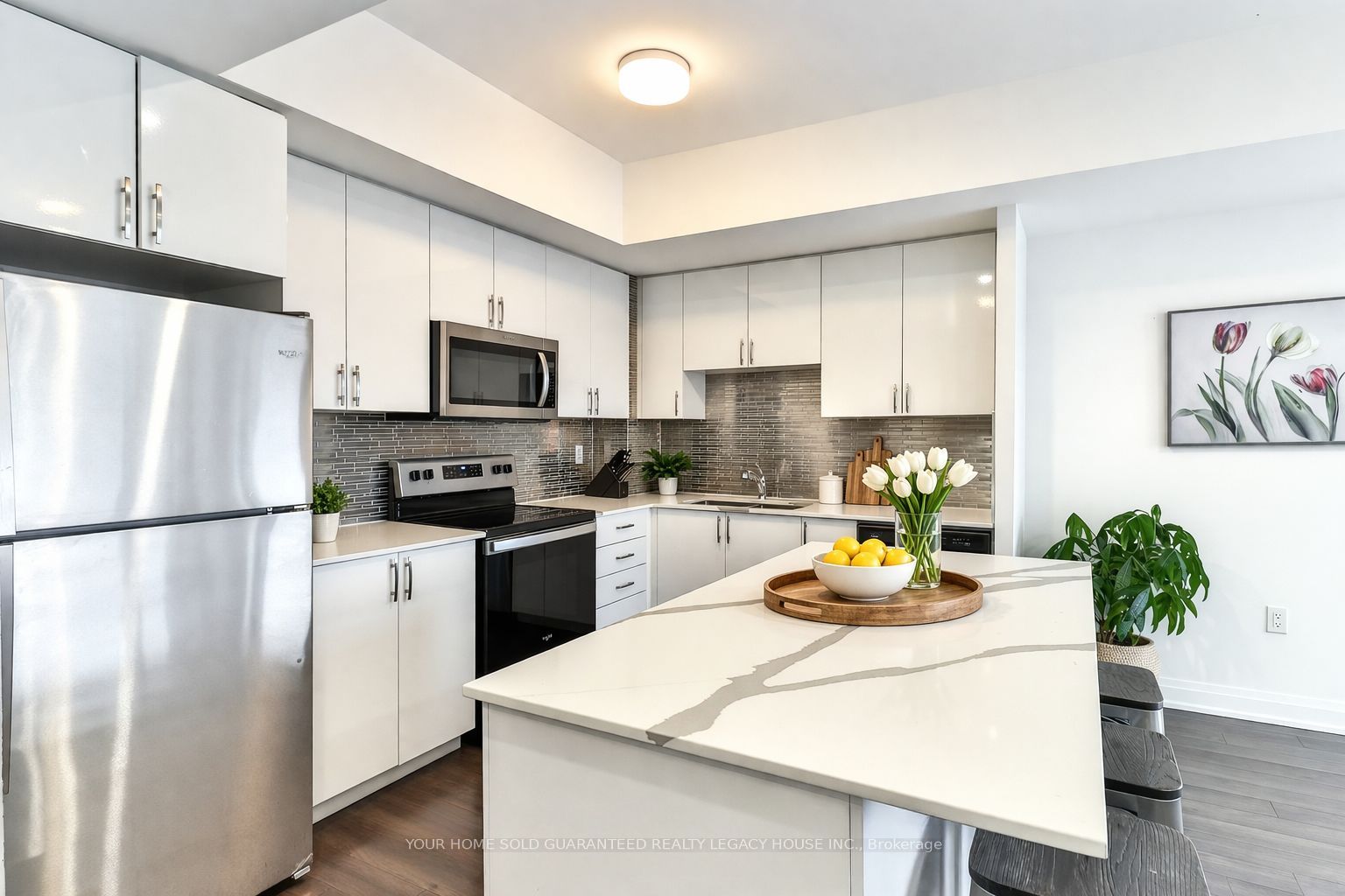 5279 Highway 7 Road 803