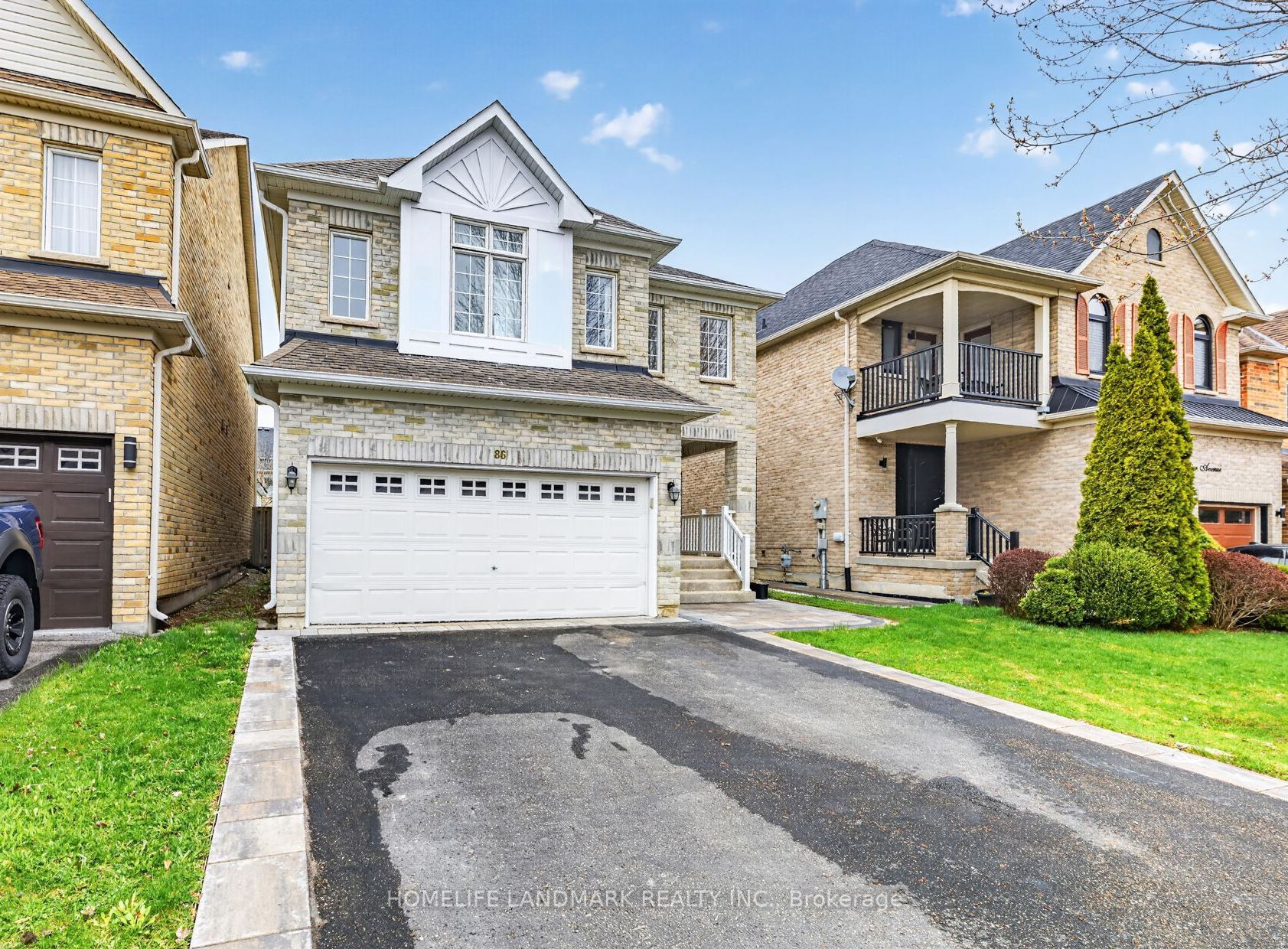 86 Laurier Avenue