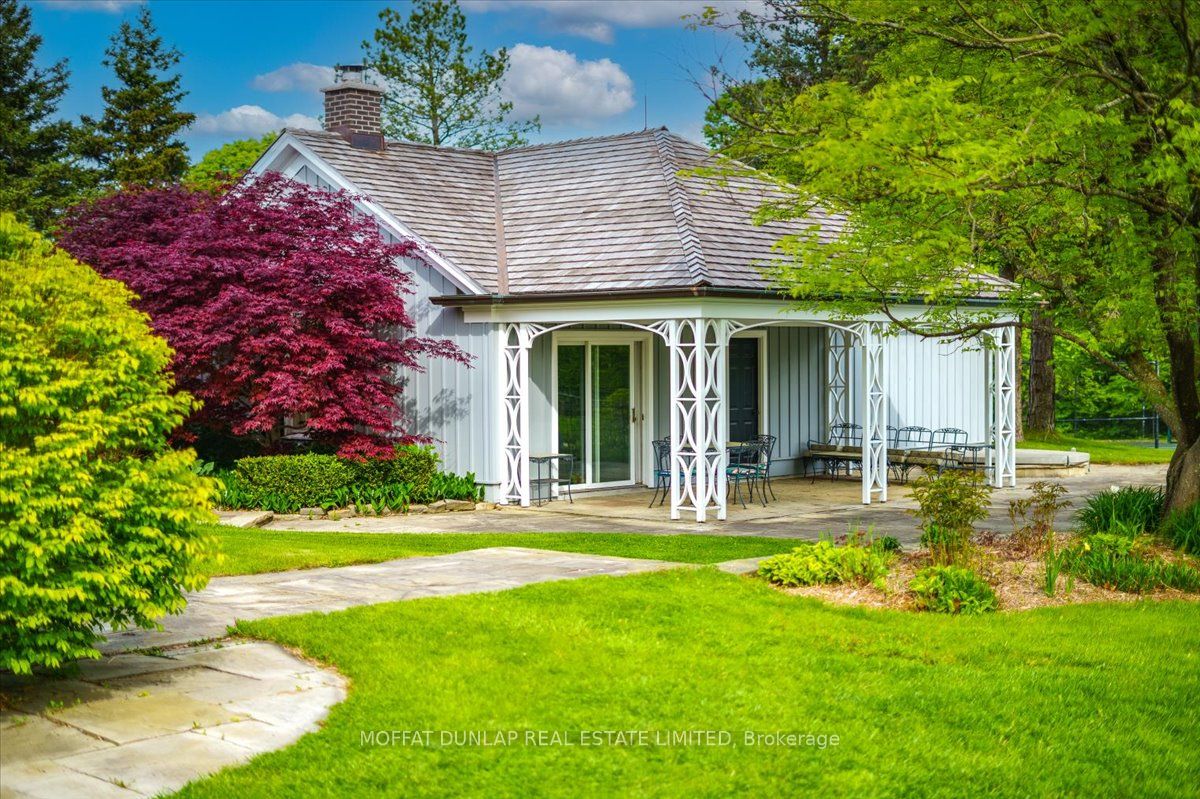 16694 Dufferin Street