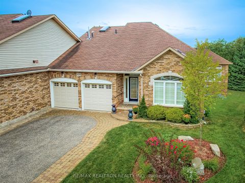 418 Morley Cook Crescent Newmarket ON L3X 2M3