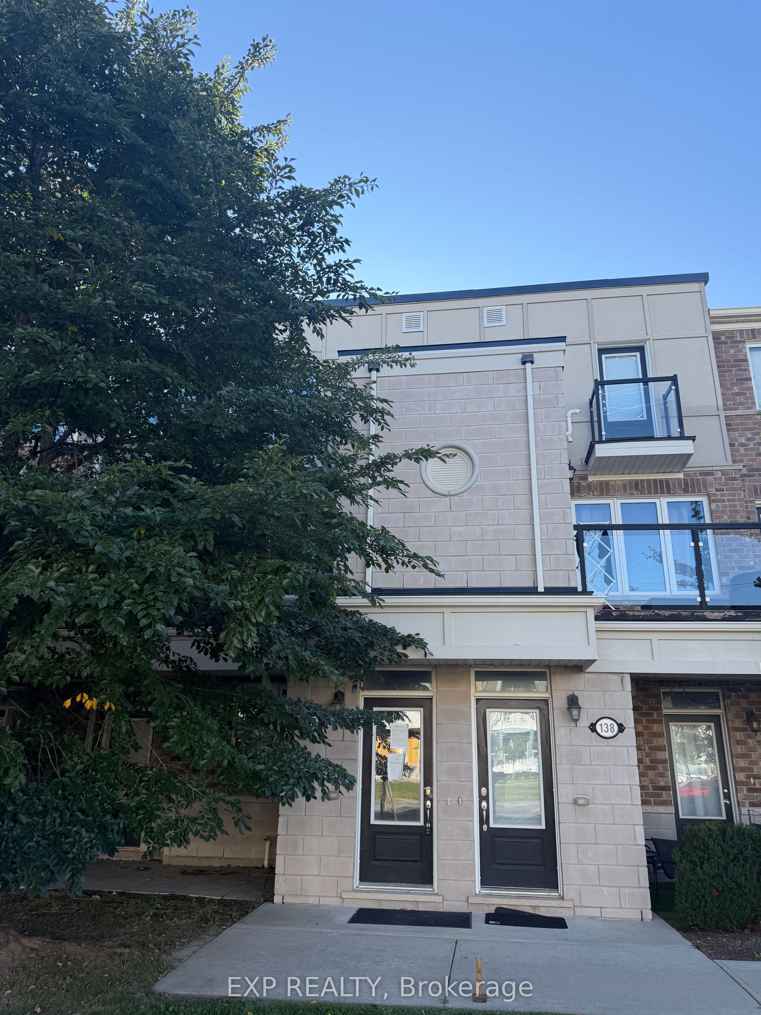 140 Daylily Lane