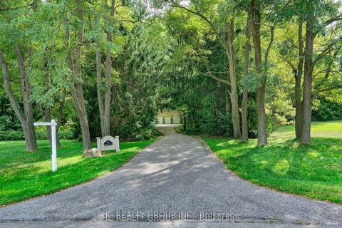 59 Elderberry Trail Aurora ON L4G 6X1