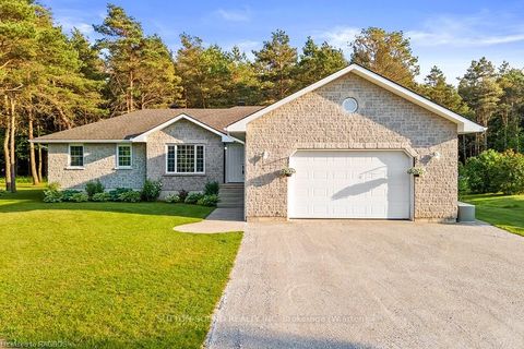25 PINE TREE Drive South Bruce Peninsula ON N0H 1P0