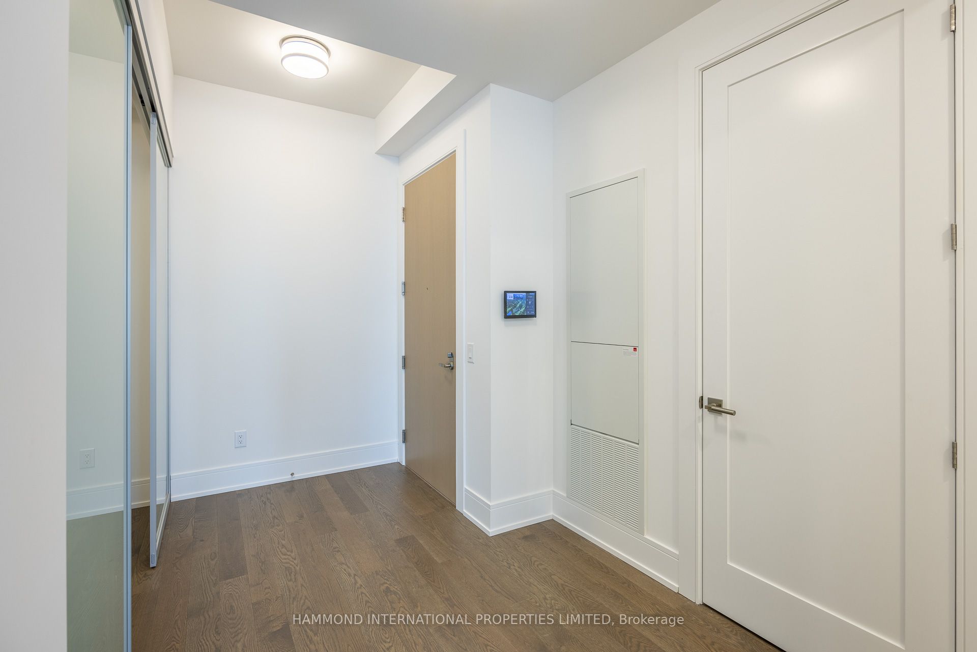 397 Royal Orchard Boulevard 706