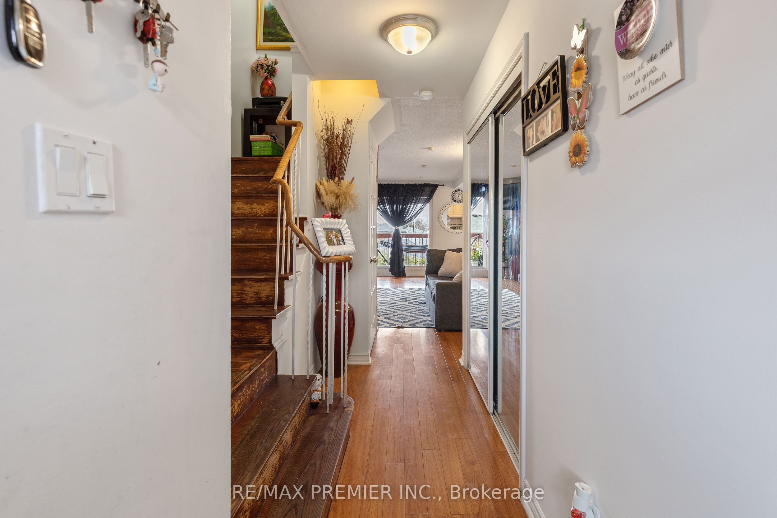 42 San Marino Way 19