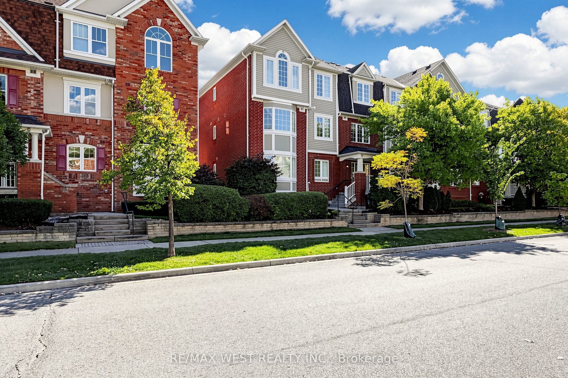 608 Shoreline Drive 1
