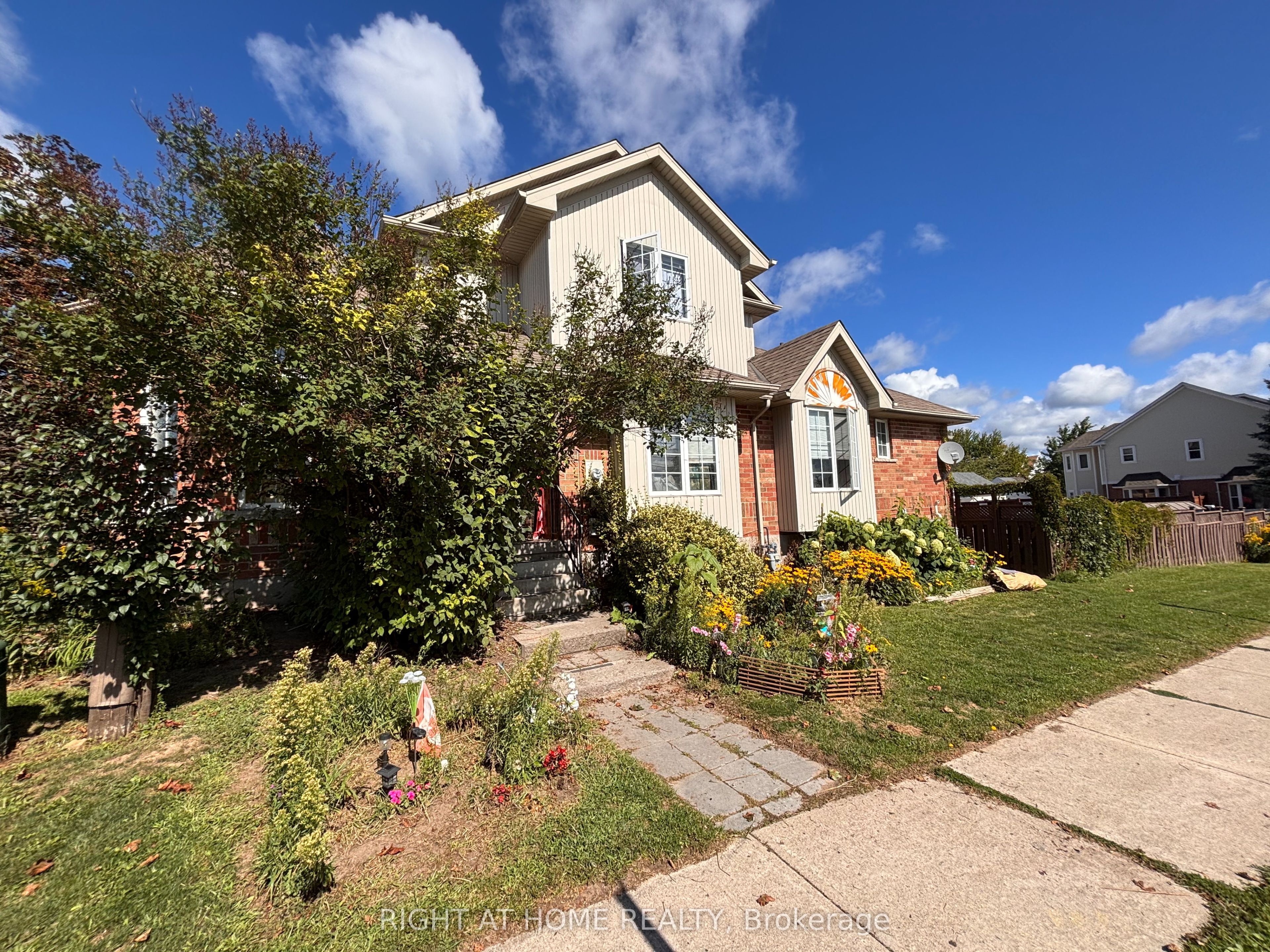 1 Montgomery Boulevard
