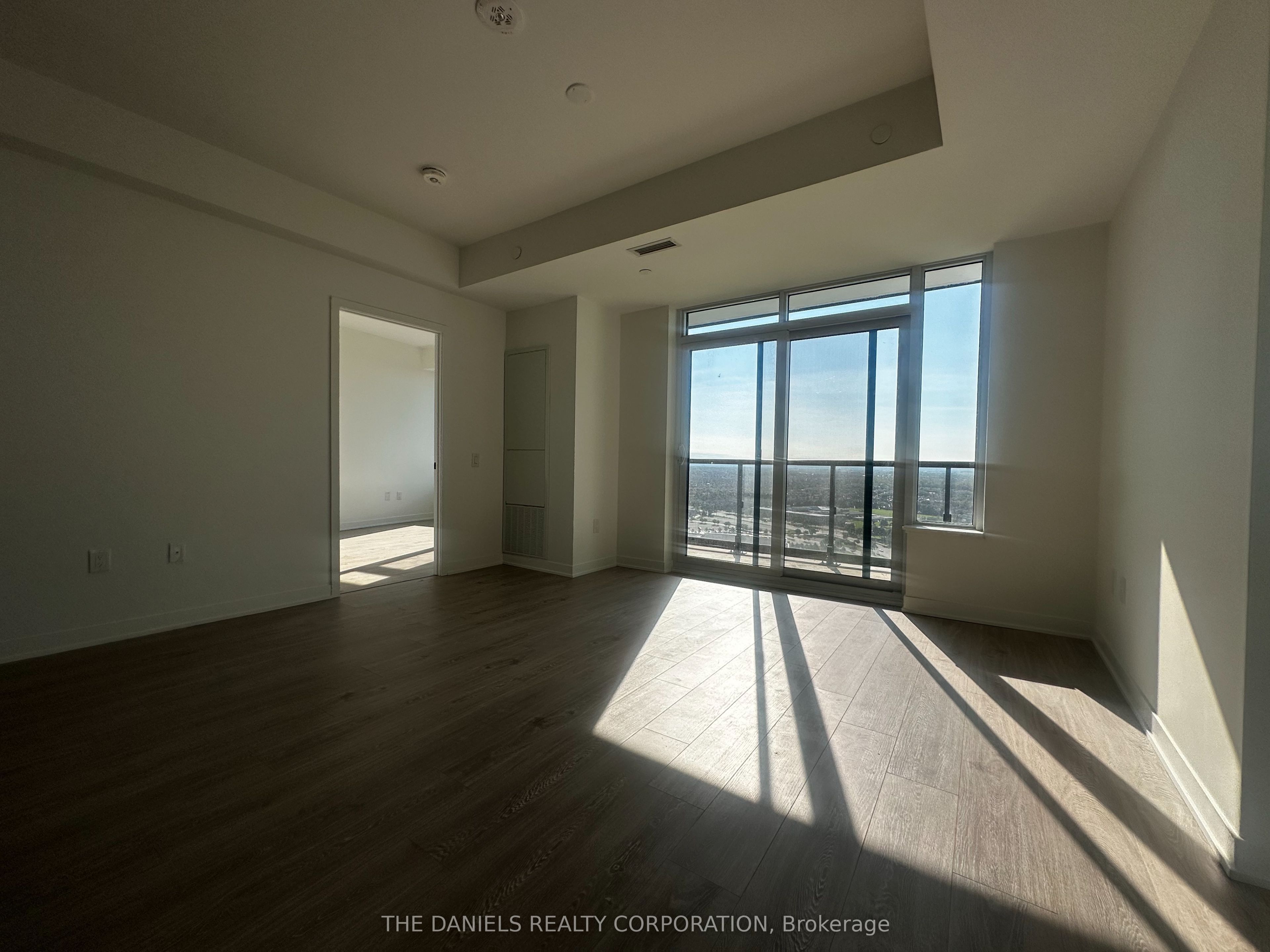 2495 Eglinton Avenue W 2508