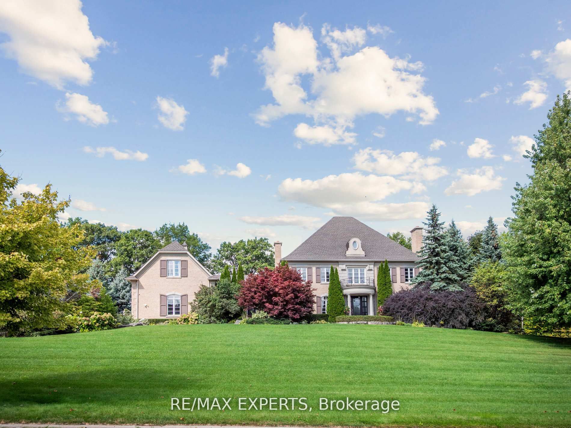 105 Eden Vale Drive S