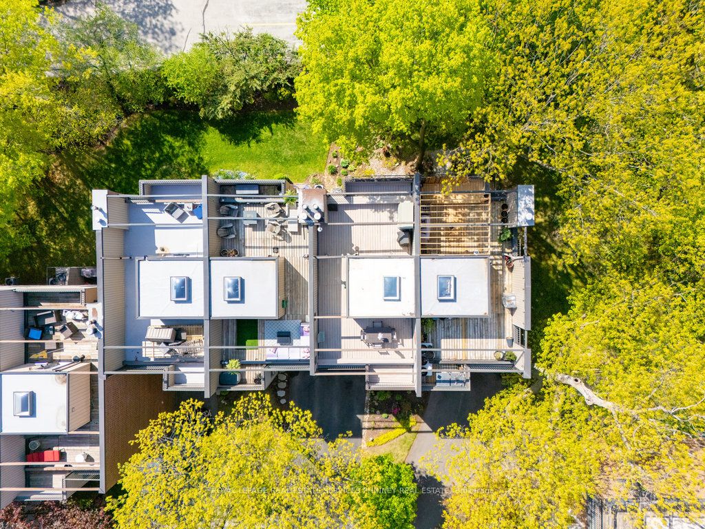 1250 Marlborough Court 27