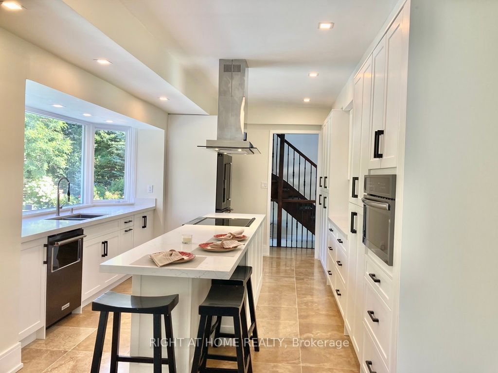 471 Country Club Crescent