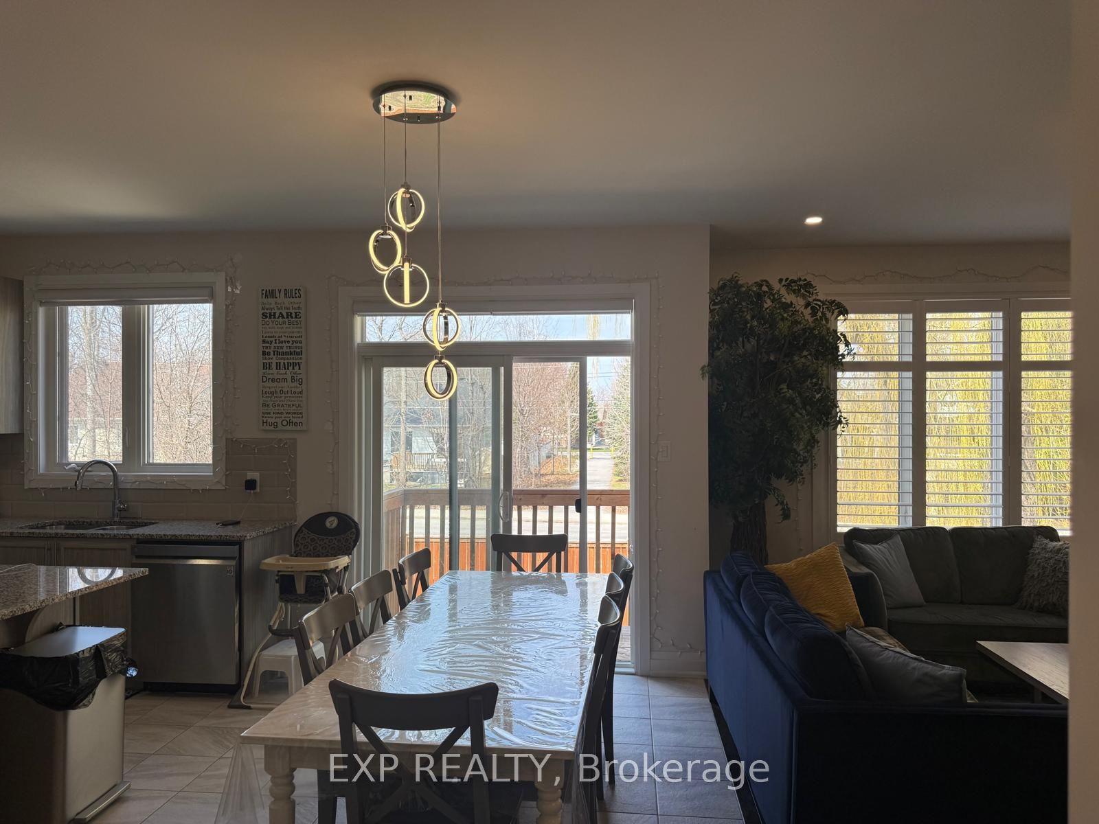 138 RYLAND Street E
