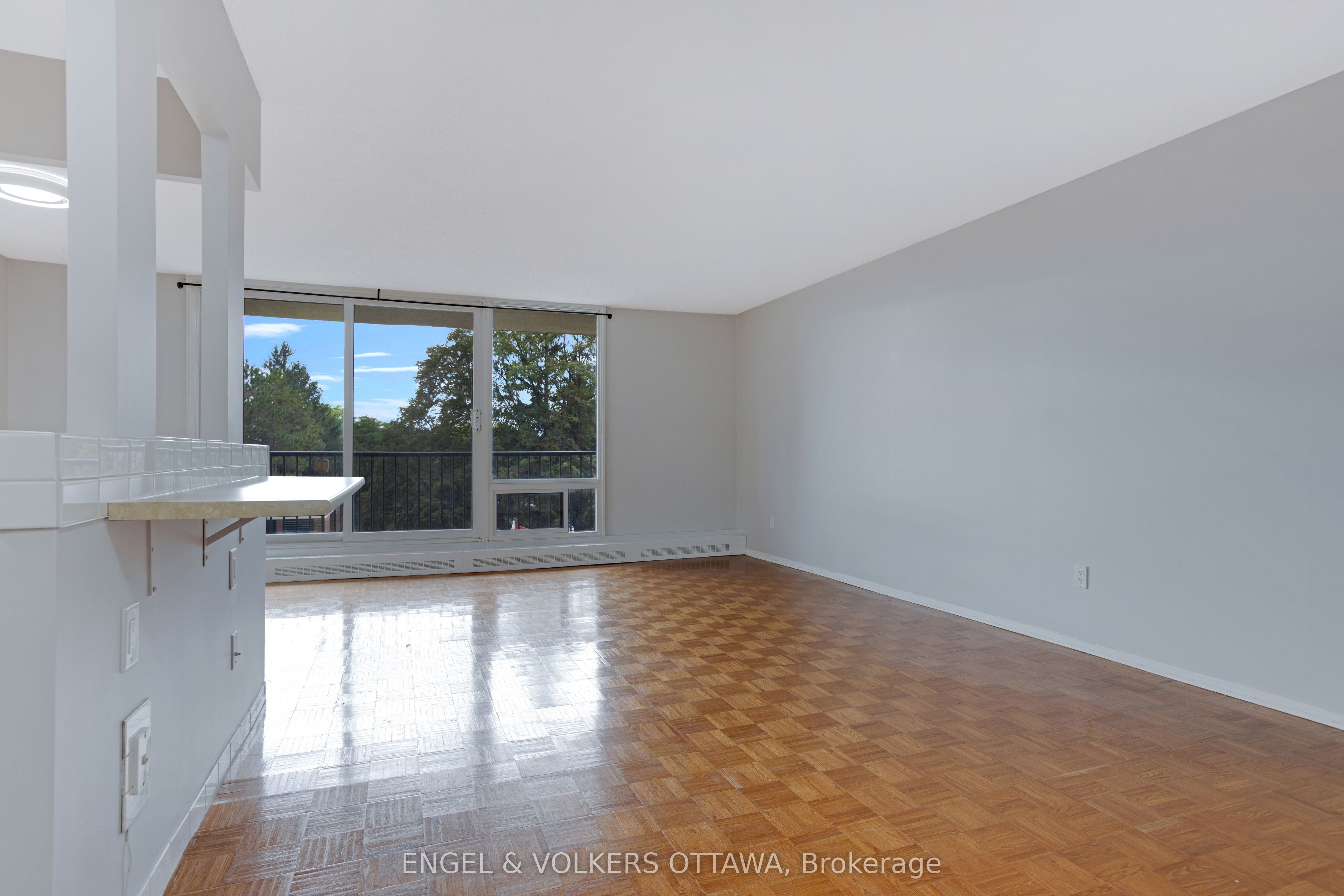 665 Bathgate Drive 301