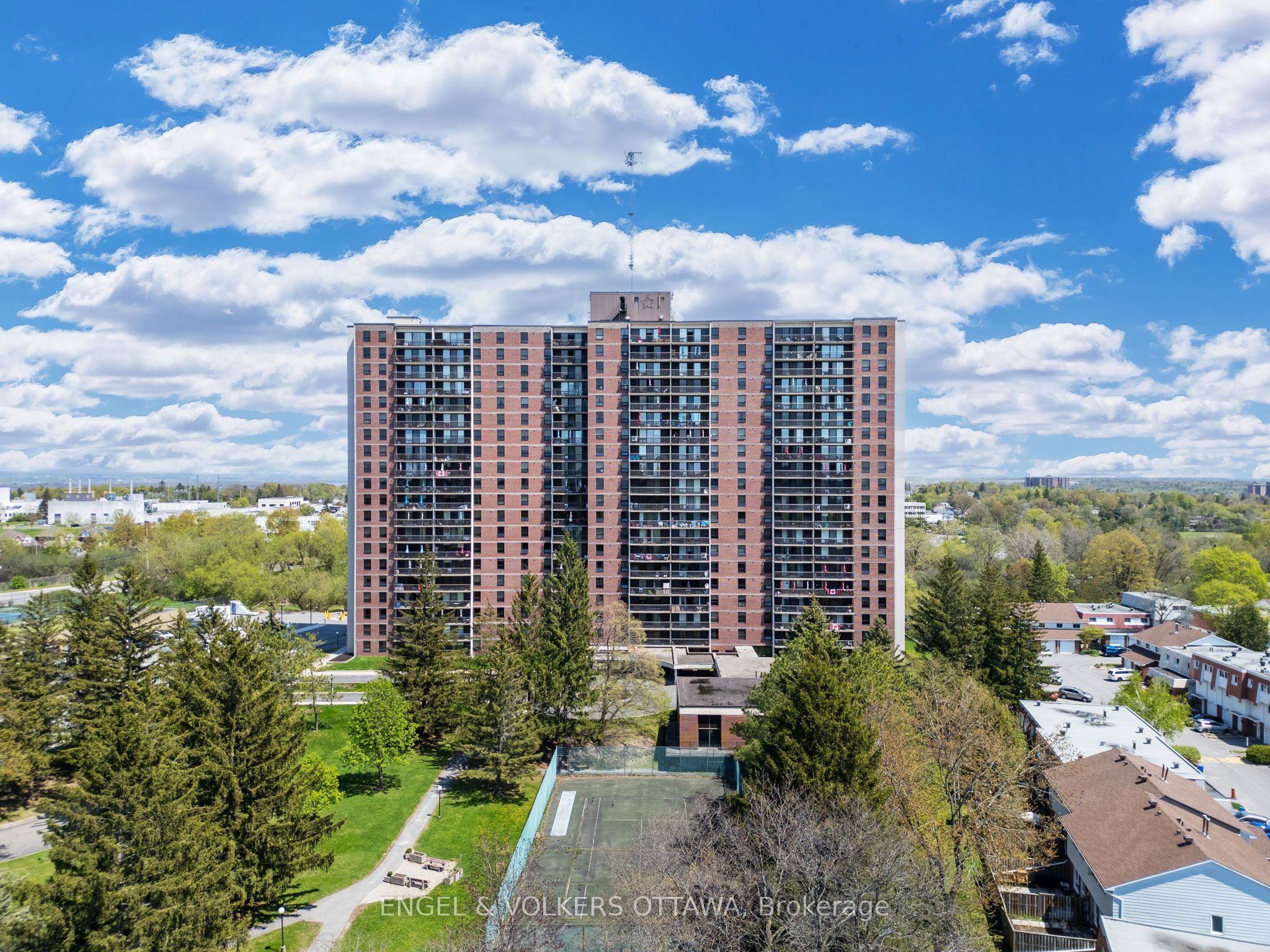665 Bathgate Drive 301