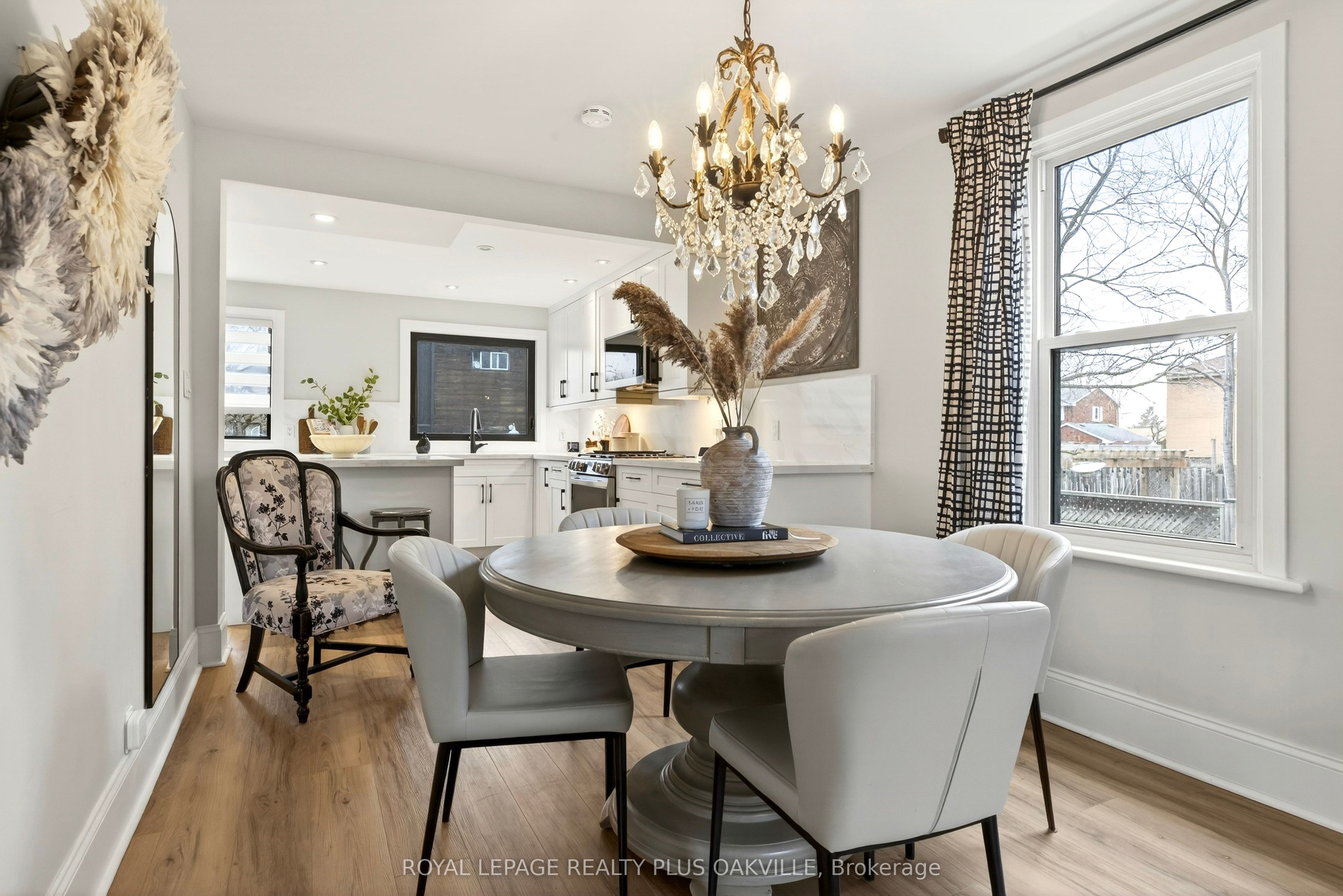 381 Elizabeth Street