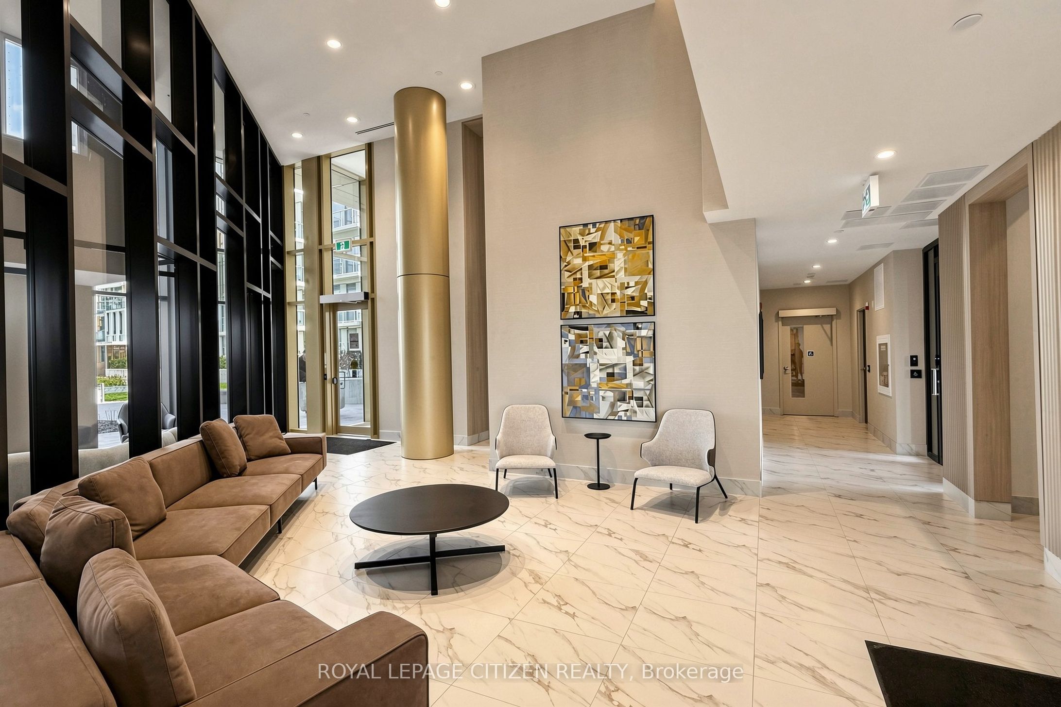 1005 Dundas Street E 347