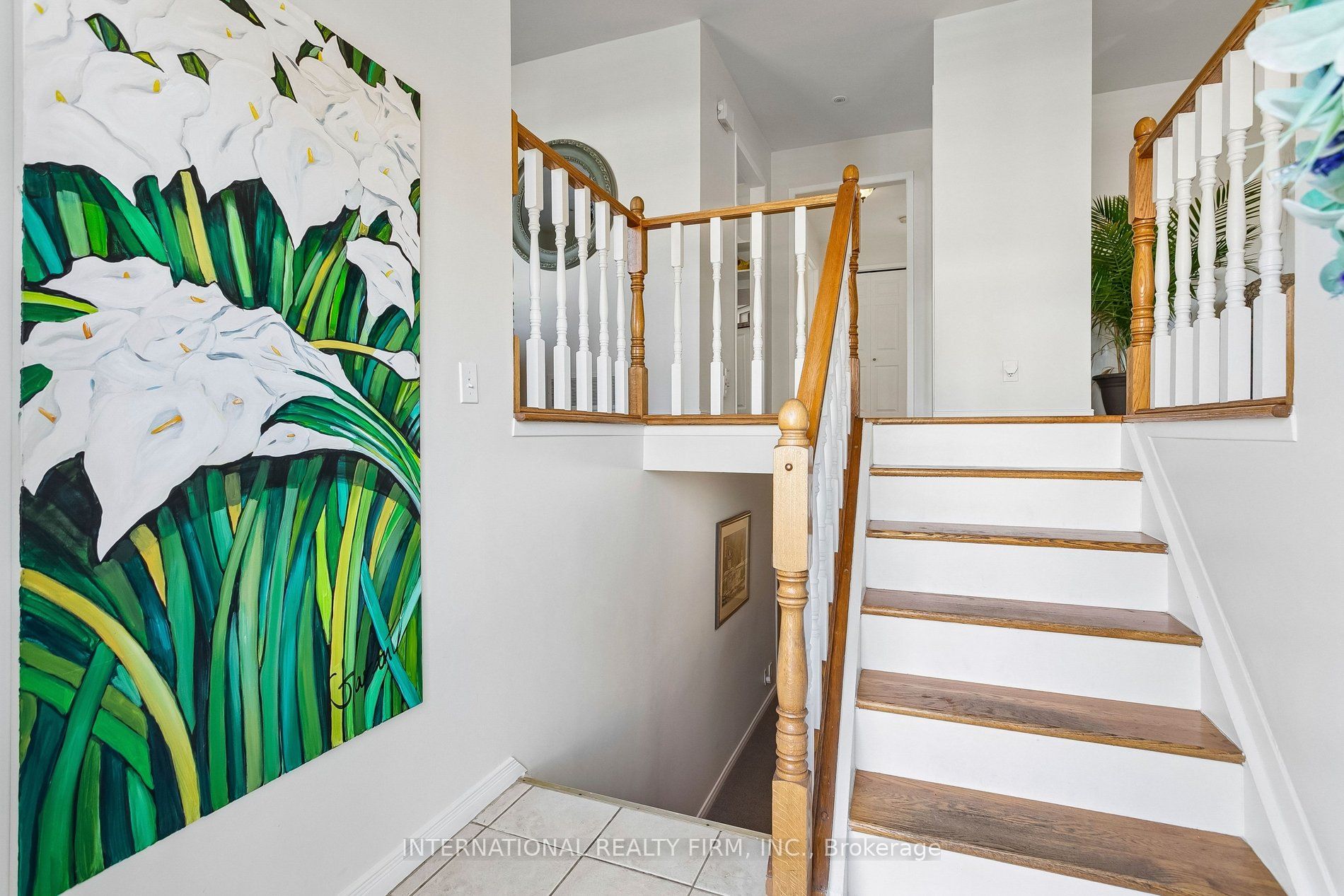 1326 Roxborough Crescent