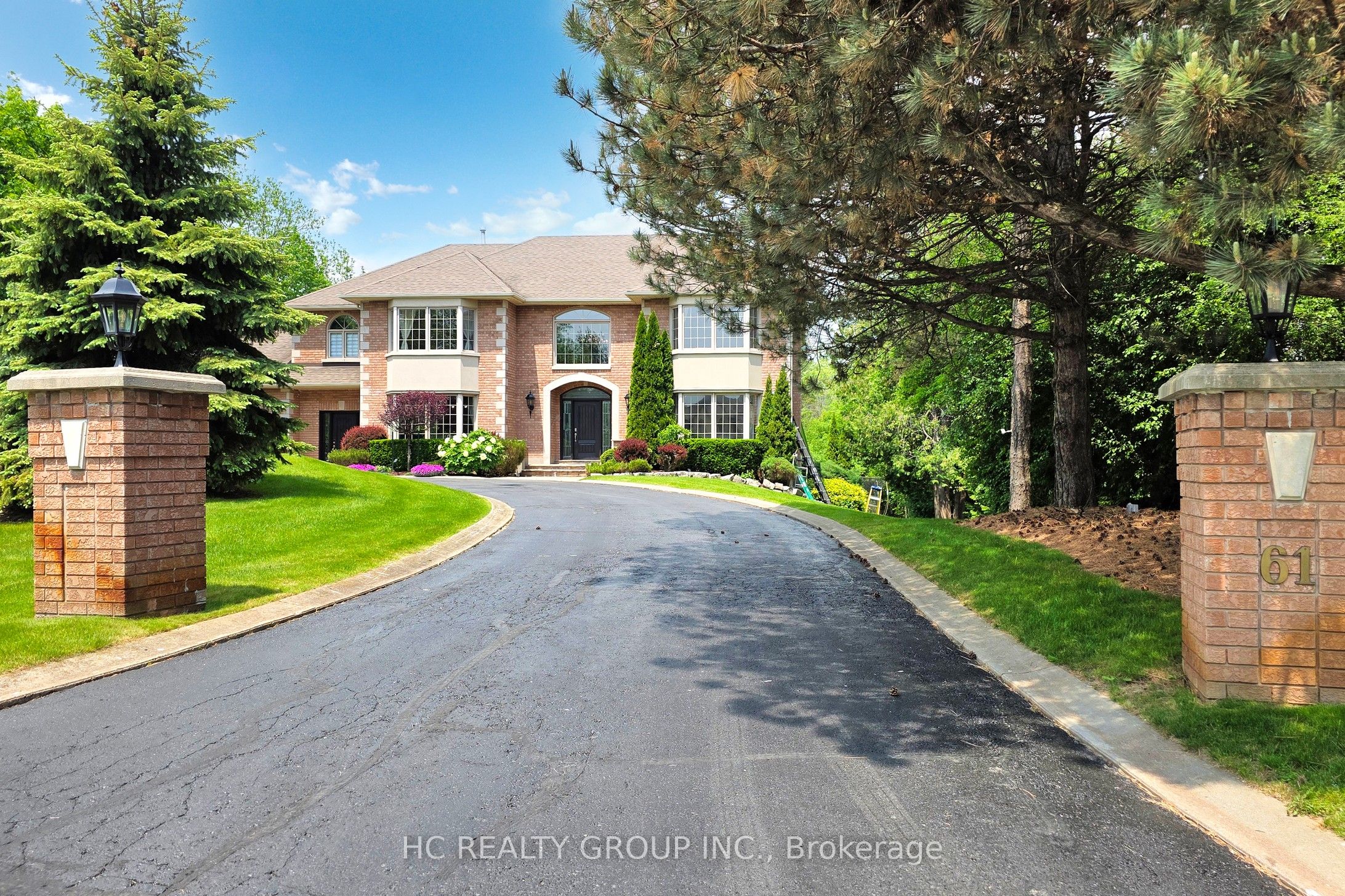61 SHERRICK Drive