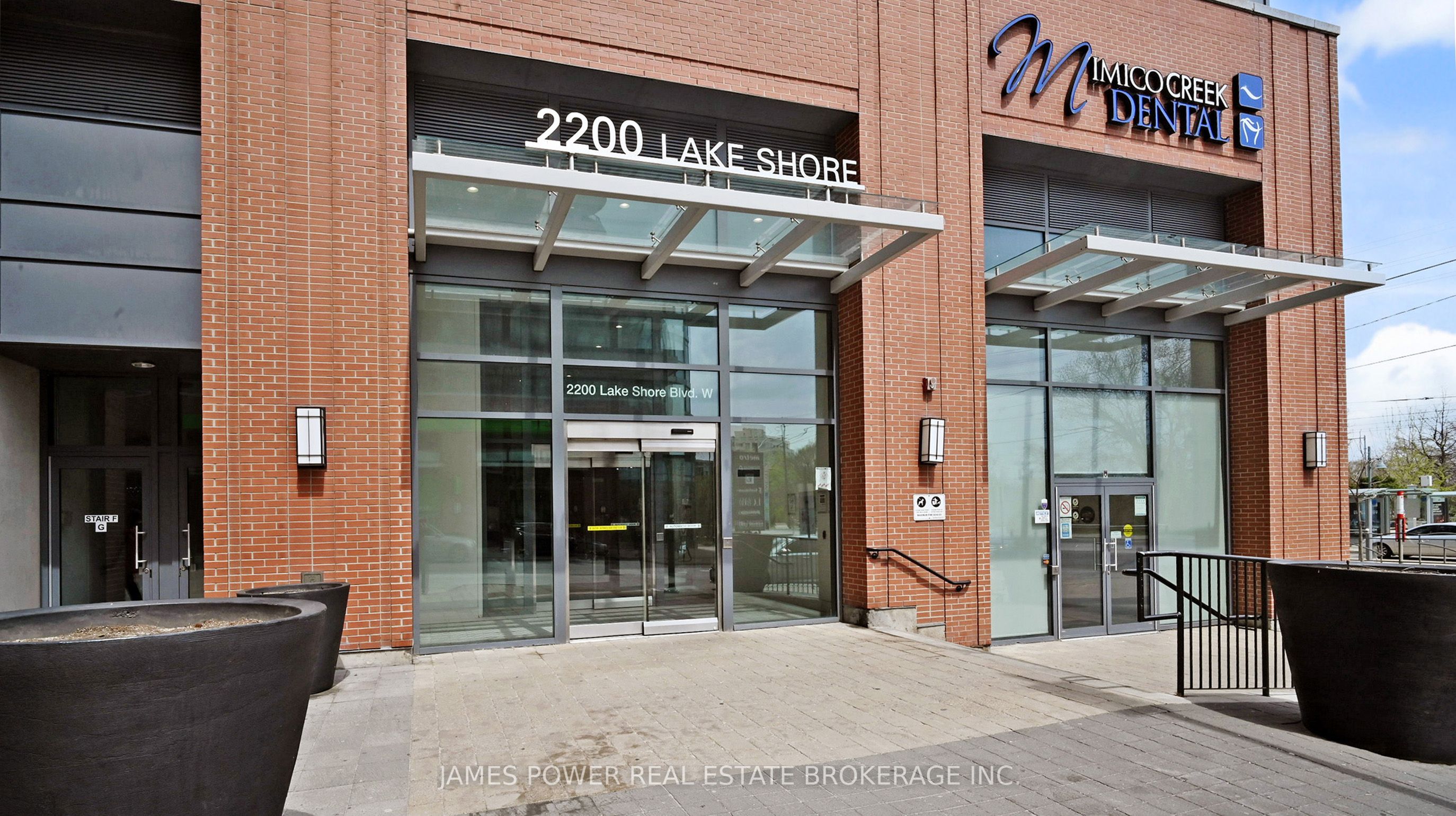 2200 Lake Shore Boulevard W 1007