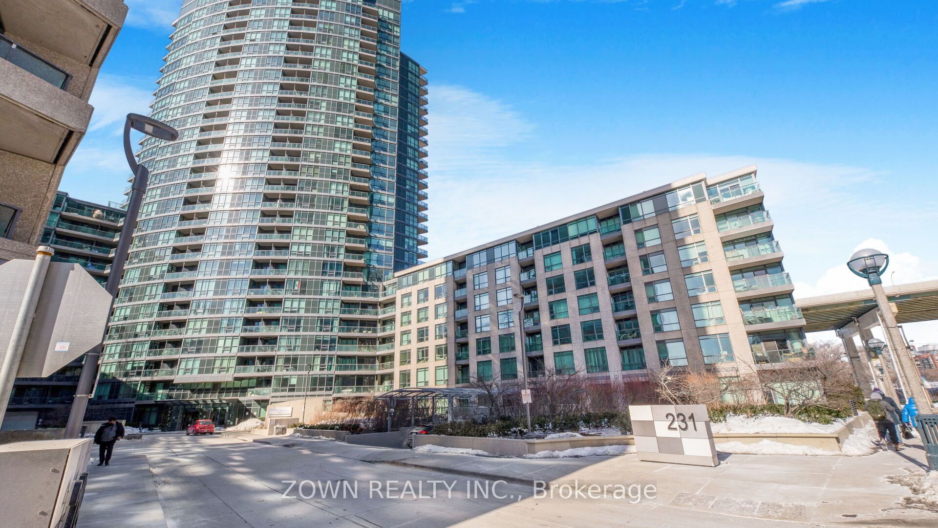 231 Fort York Boulevard 220