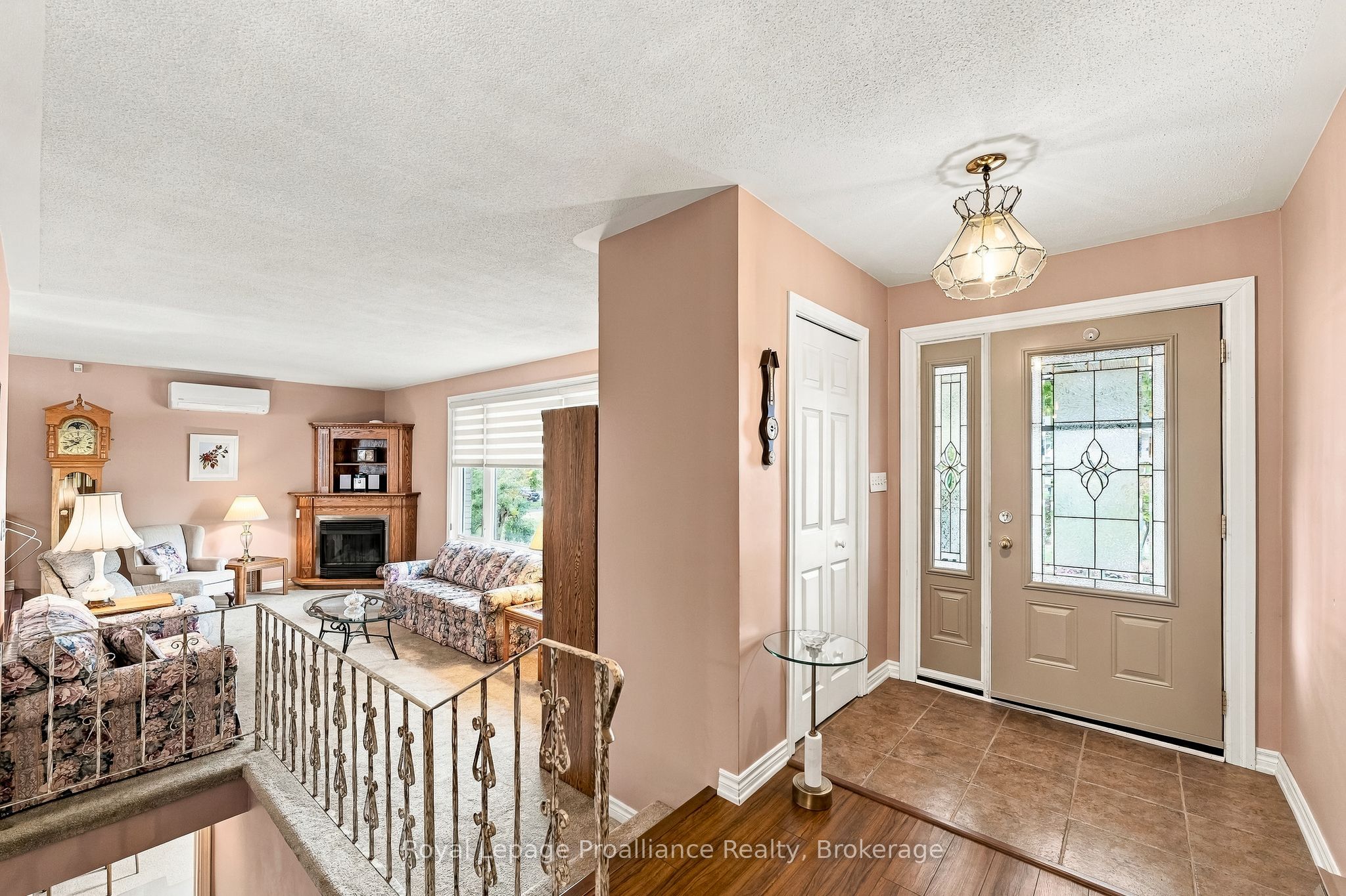 167 Dundas Street