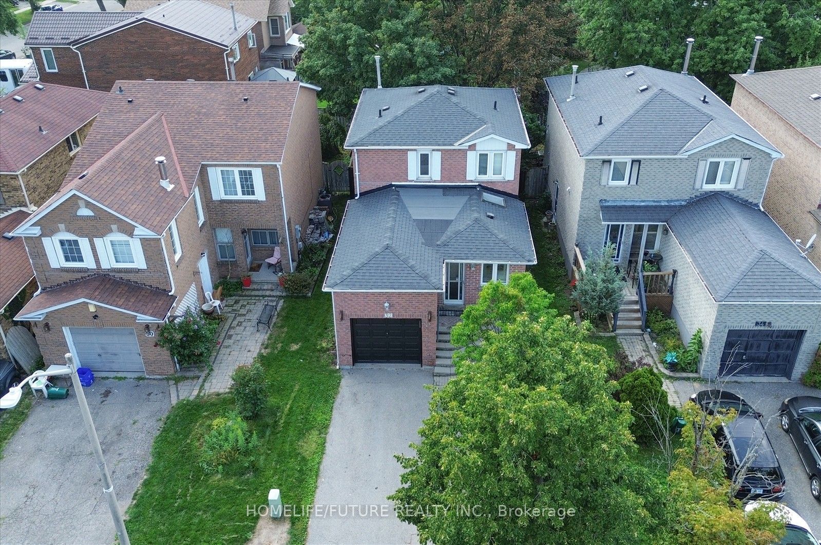 32 Marshall Crescent