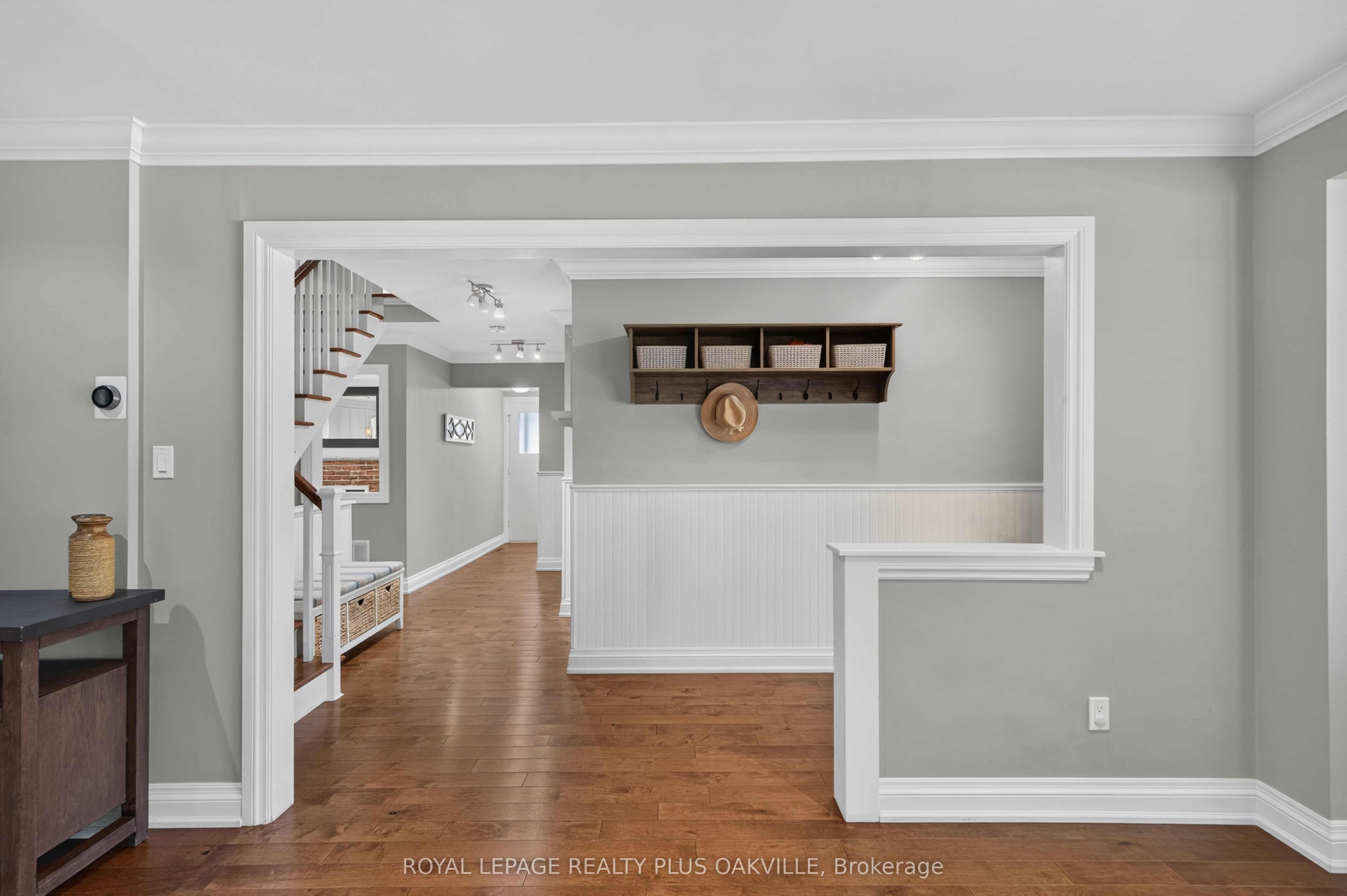 1087 Fairbanks Place