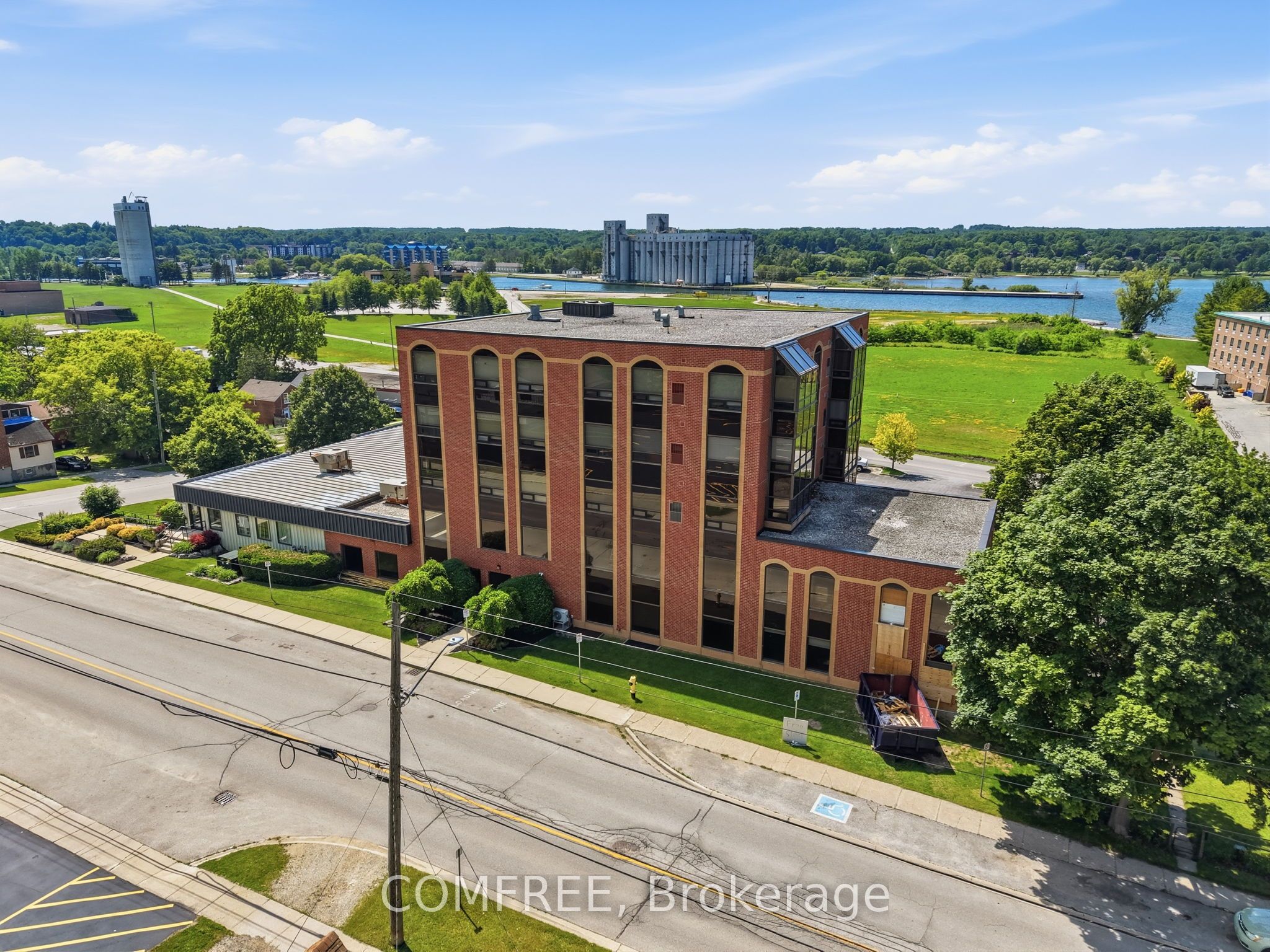 1717 2nd Avenue E 401