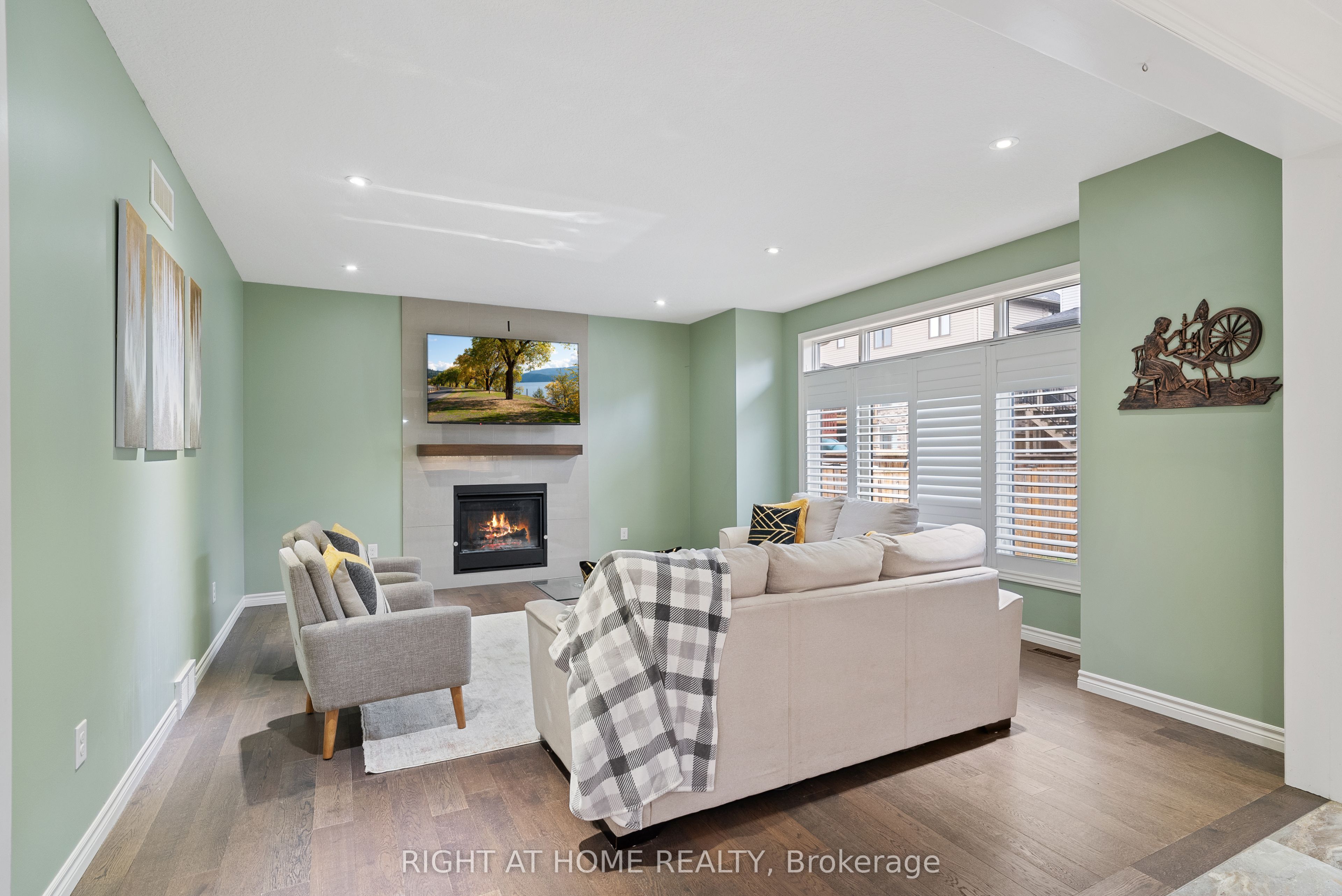 624 Superior Drive