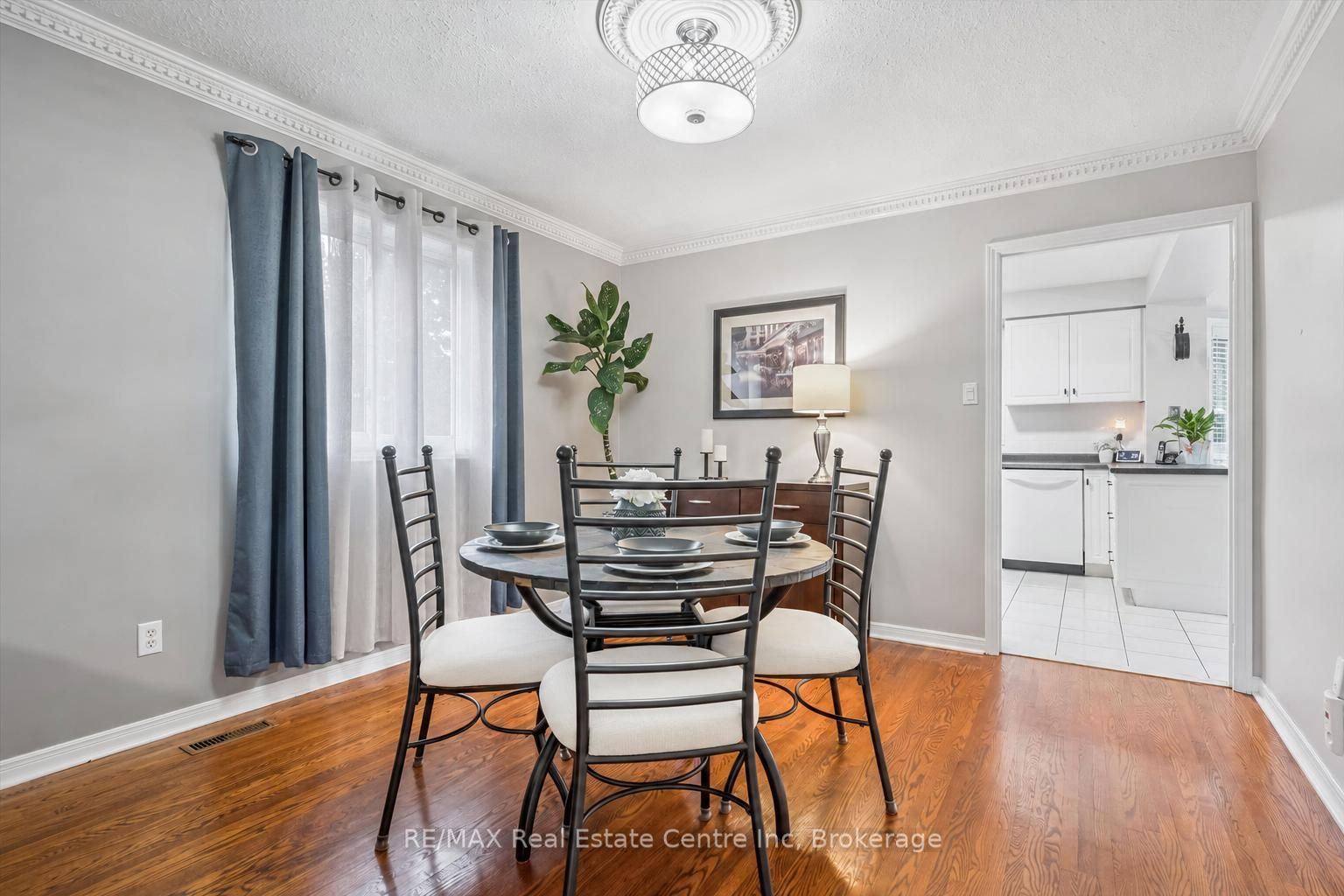339 DANIEL Crescent