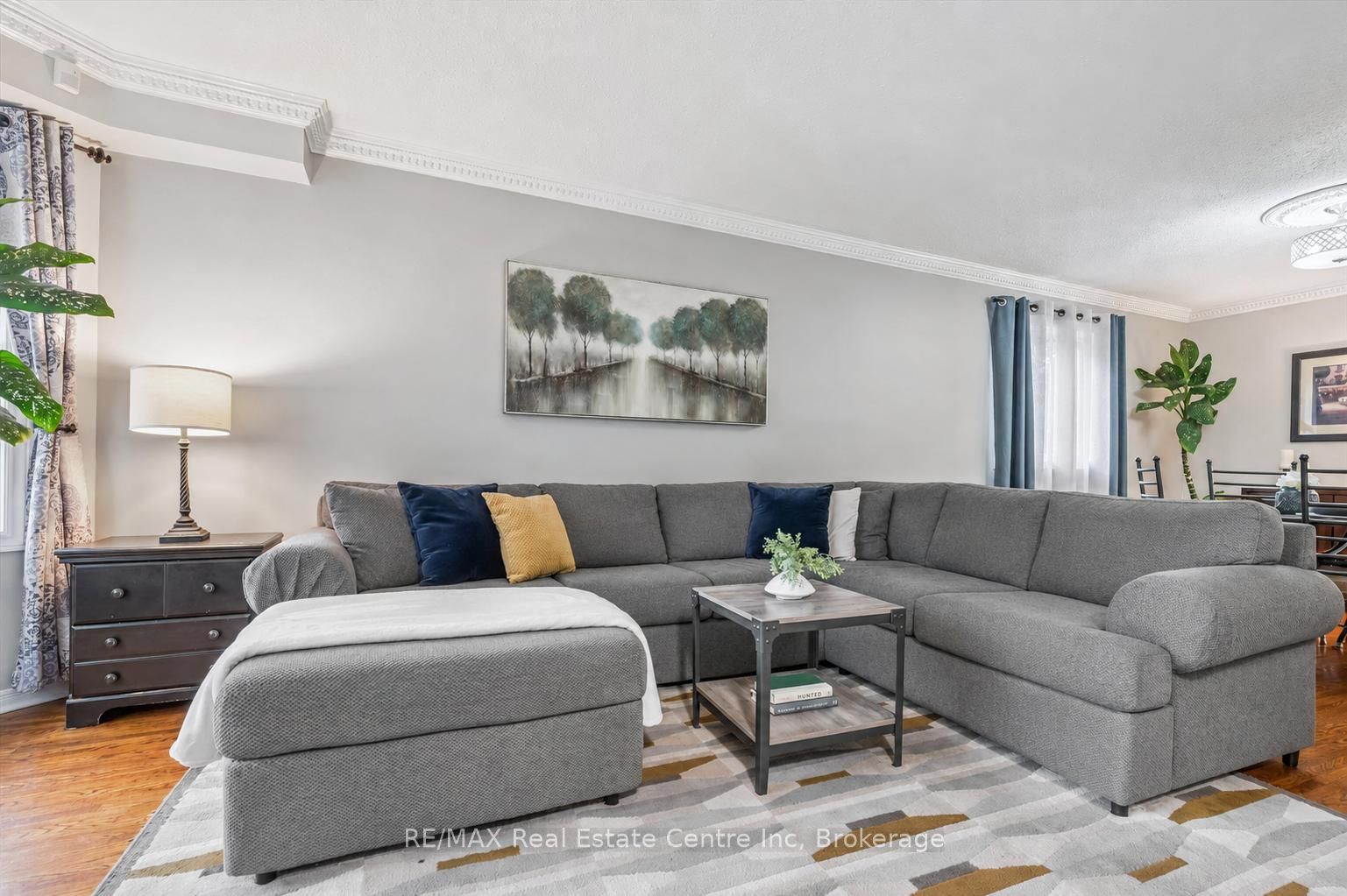 339 DANIEL Crescent